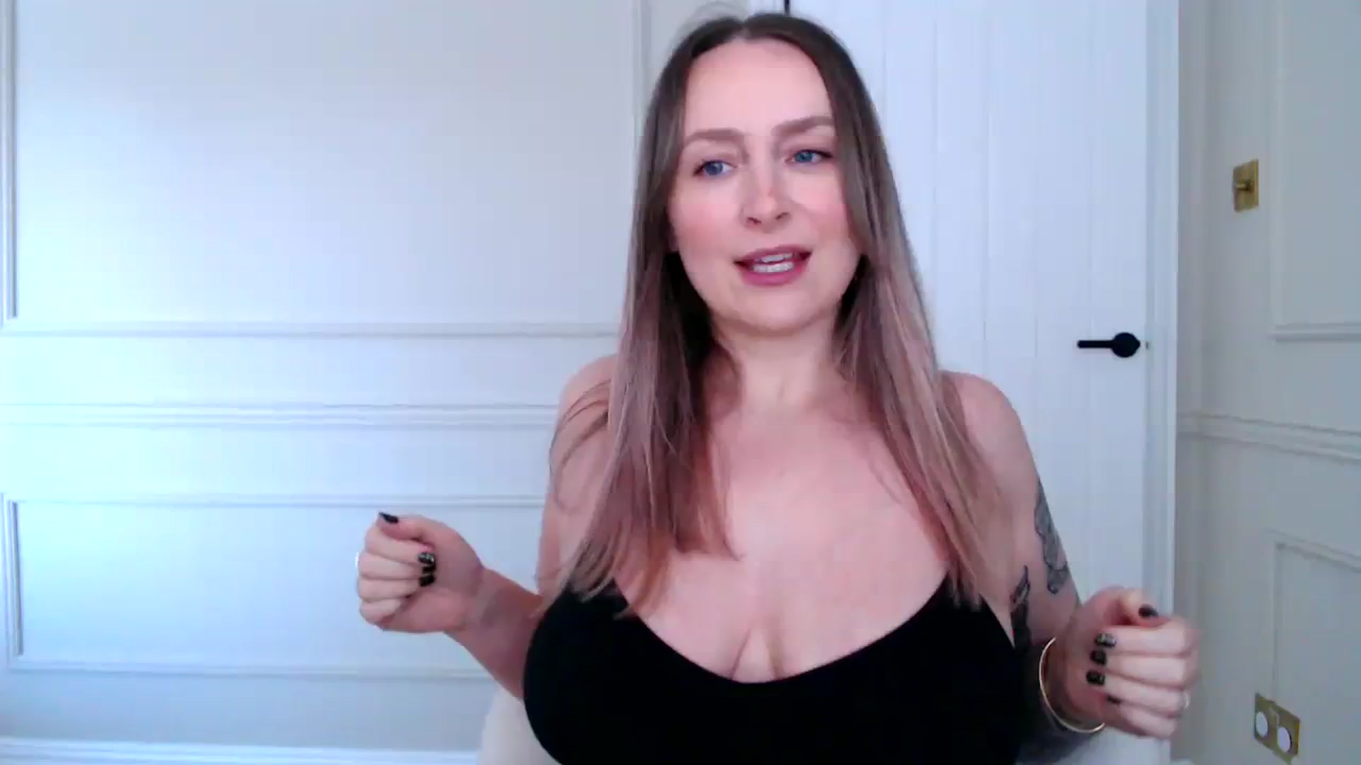 Gallery image thumbnail from Boob_Jiggler's myfreecams stream on, 01/06/2024, 16:30 image 5 of 20