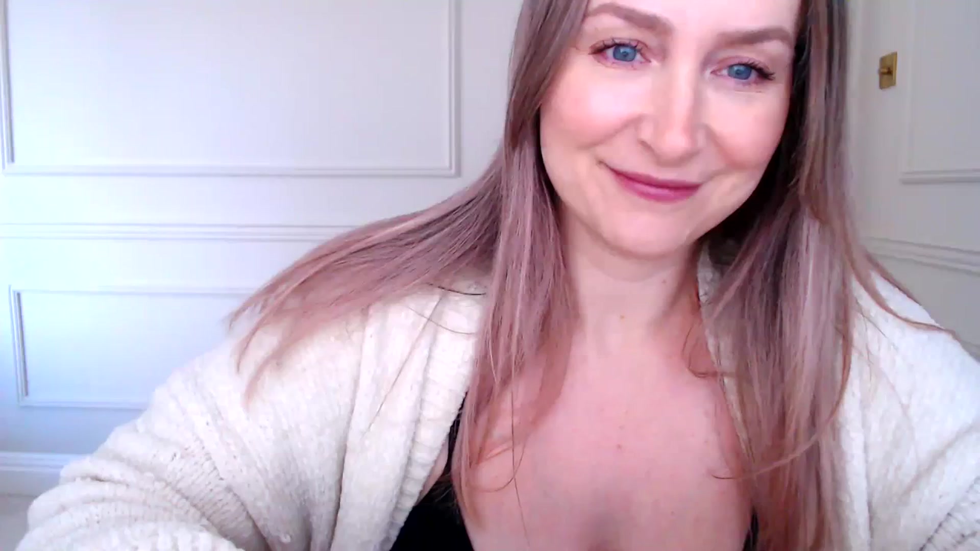 Gallery image thumbnail from Boob_Jiggler's myfreecams stream on, 01/06/2024, 16:30 image 1 of 20