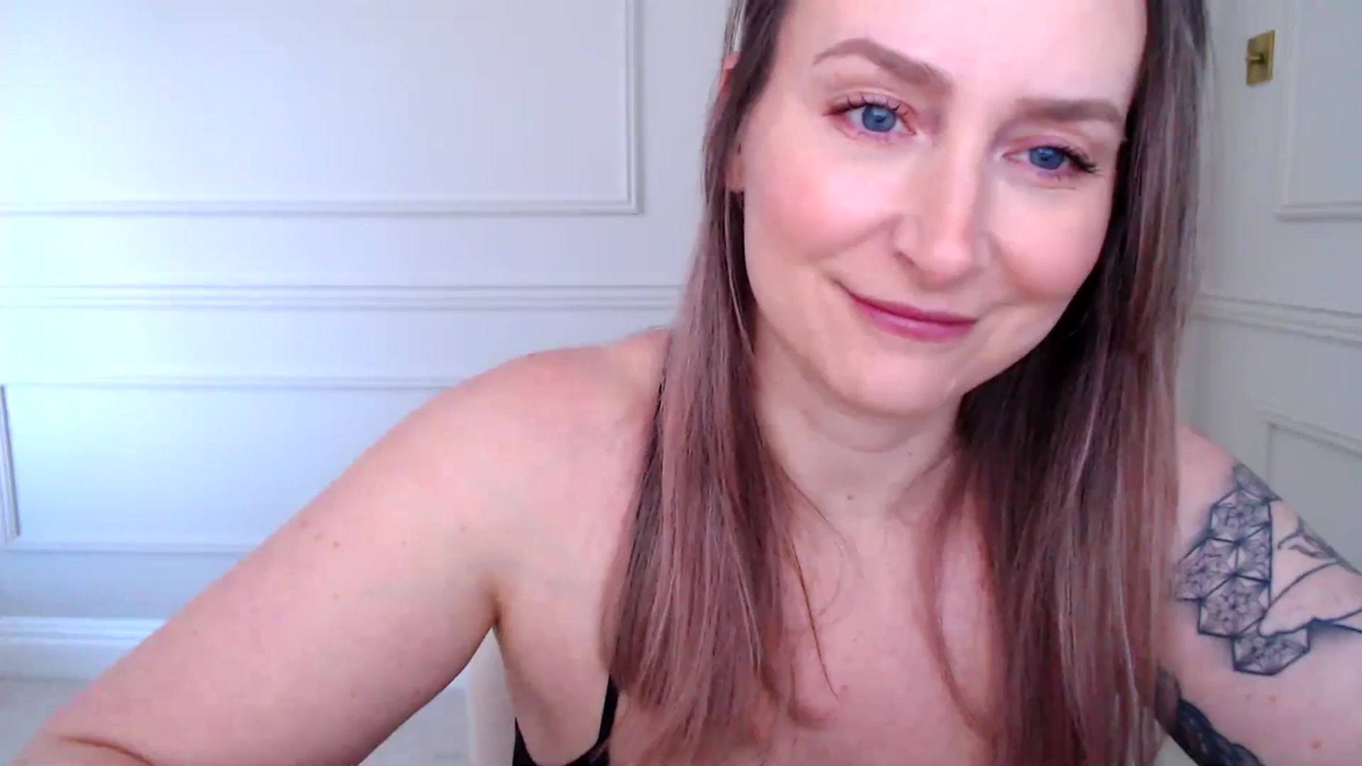 Gallery image thumbnail from Boob_Jiggler's myfreecams stream on, 01/06/2024, 16:30 image 6 of 20