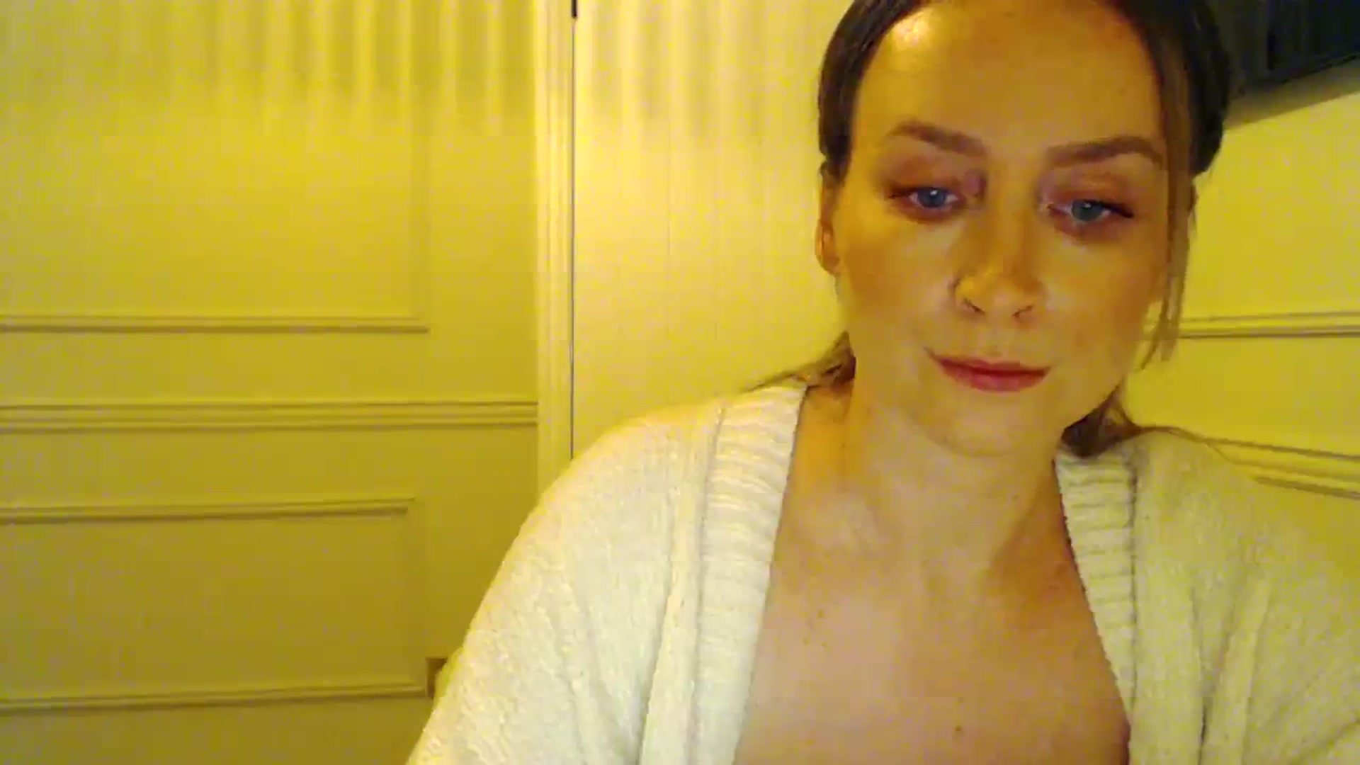 Gallery image thumbnail from Boob_Jiggler's myfreecams stream on, 01/06/2024, 17:22 image 13 of 20