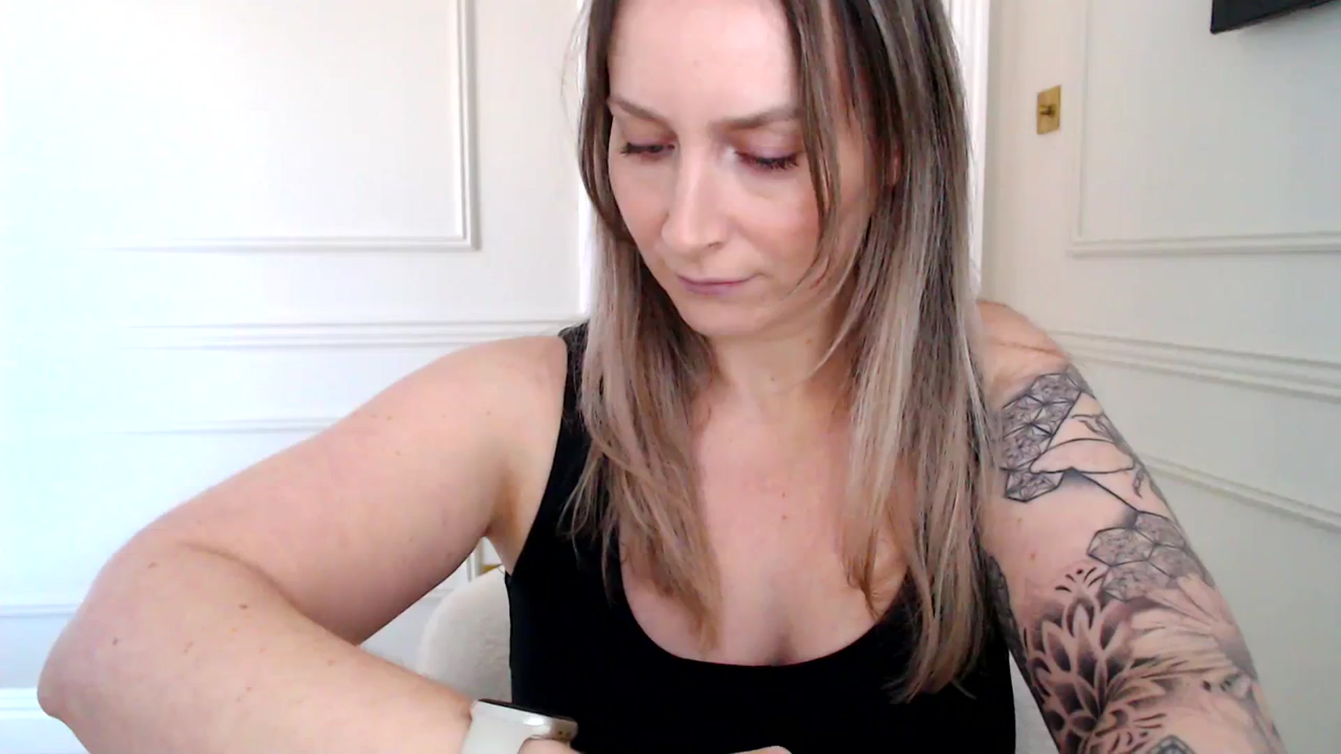 Gallery image thumbnail from Boob_Jiggler's myfreecams stream on, 01/18/2024, 14:28 image 12 of 20