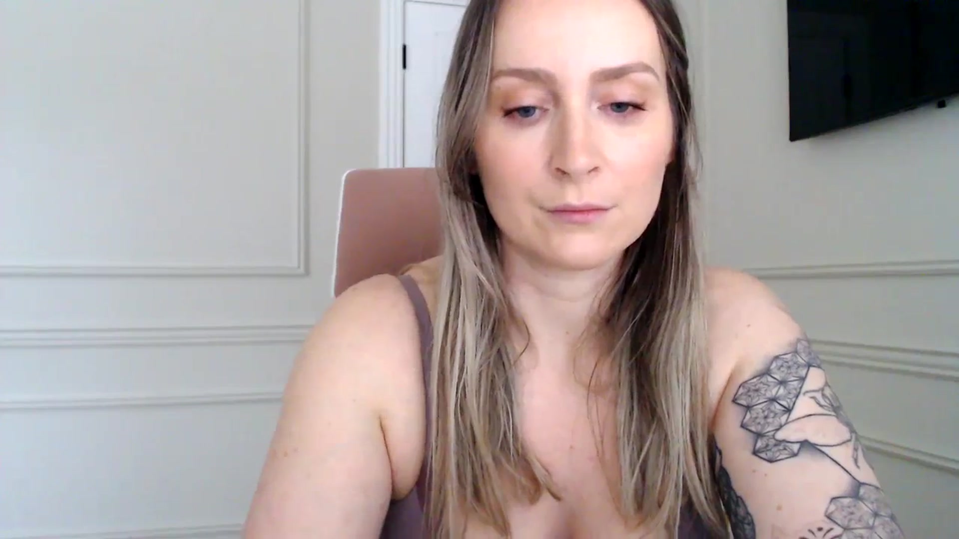 Gallery image thumbnail from Boob_Jiggler's myfreecams stream on, 01/29/2024, 13:02 image 19 of 20