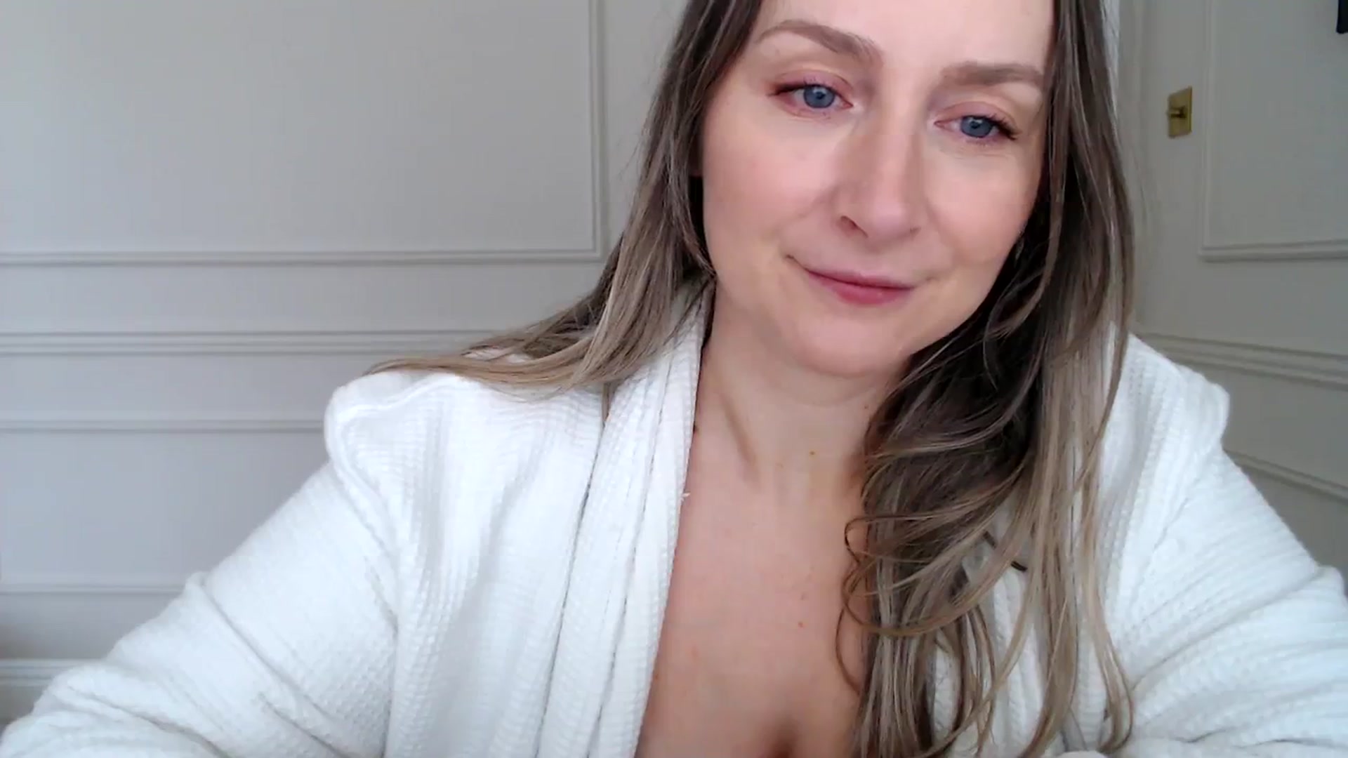 Gallery image thumbnail from Boob_Jiggler's myfreecams stream on, 01/31/2024, 13:36 image 3 of 20