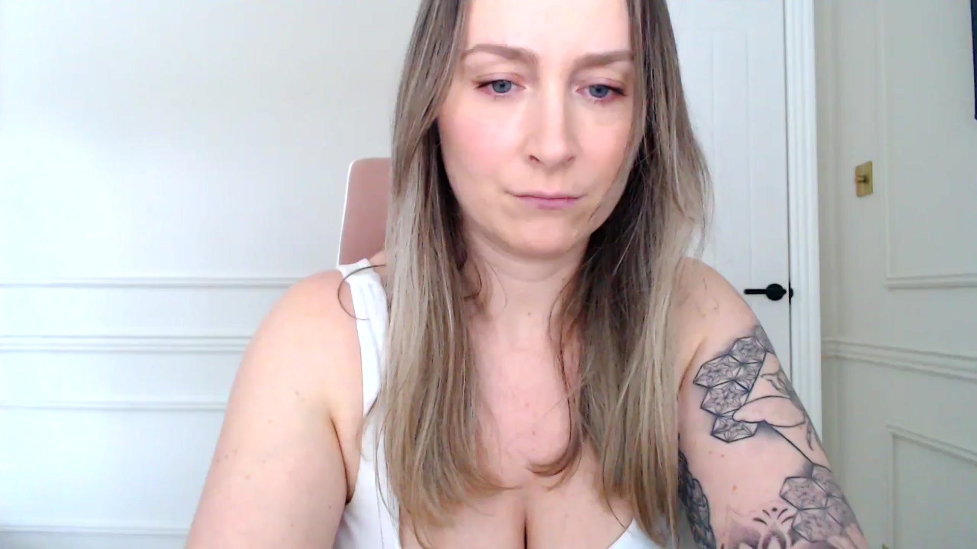 Gallery image thumbnail from Boob_Jiggler's myfreecams stream on, 02/02/2024, 14:13 image 4 of 20