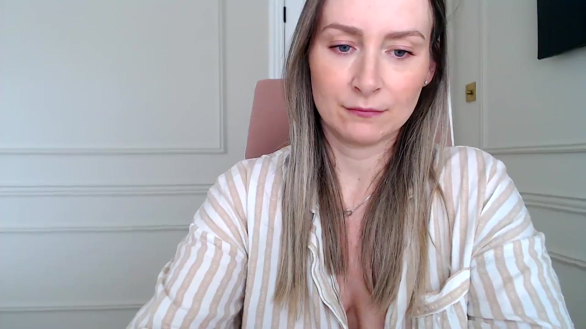 Gallery image thumbnail from Boob_Jiggler's myfreecams stream on, 02/27/2024, 14:21 image 6 of 20