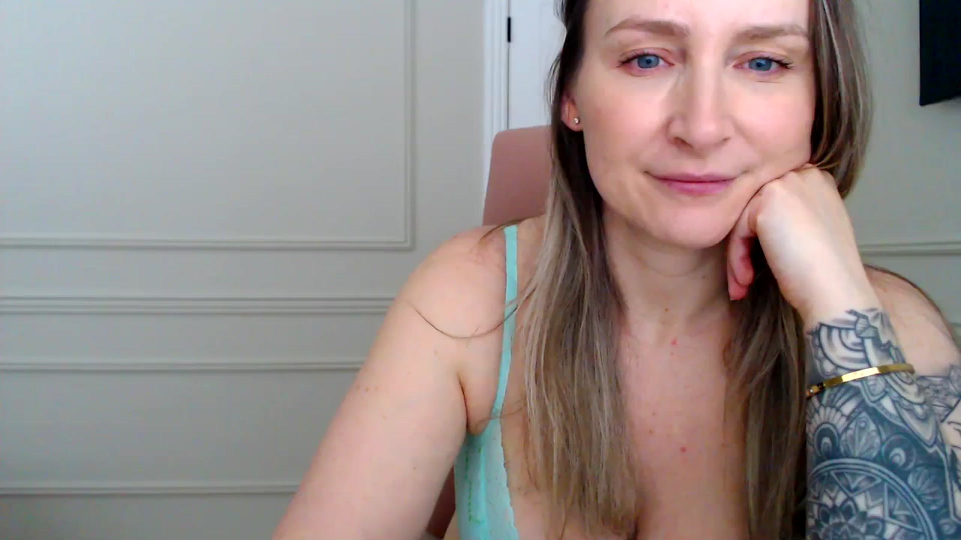 Gallery image thumbnail from Boob_Jiggler's myfreecams stream on, 03/12/2024, 14:51 image 11 of 20