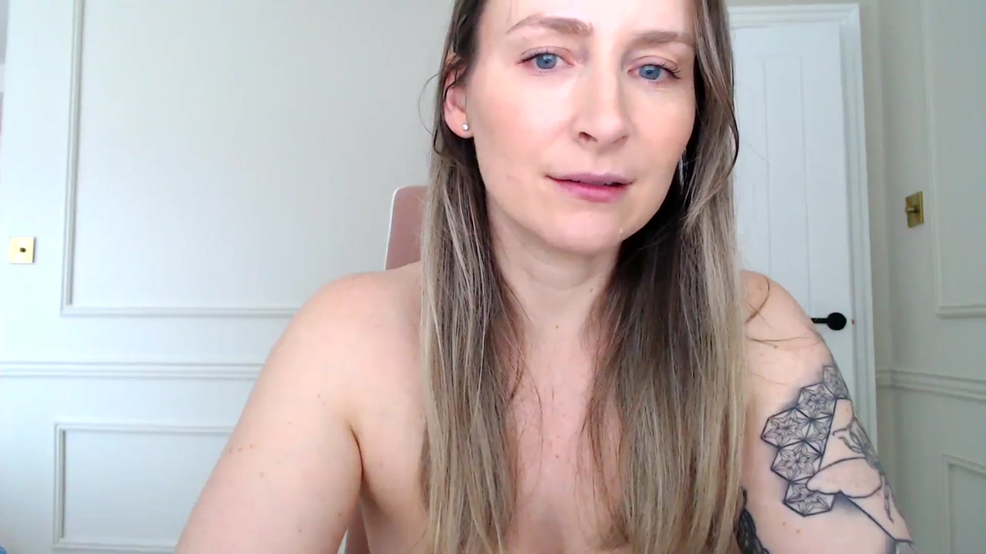 Gallery image thumbnail from Boob_Jiggler's myfreecams stream on, 03/20/2024, 14:04 image 3 of 20