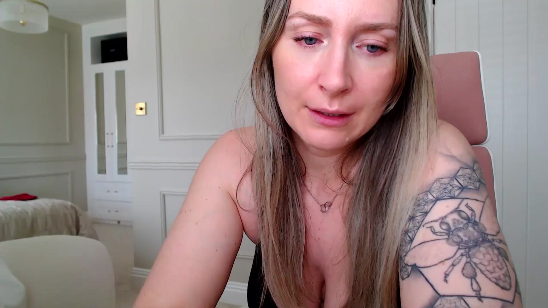 Gallery image thumbnail from Boob_Jiggler's myfreecams stream on, 04/24/2024, 12:22 image 18 of 20