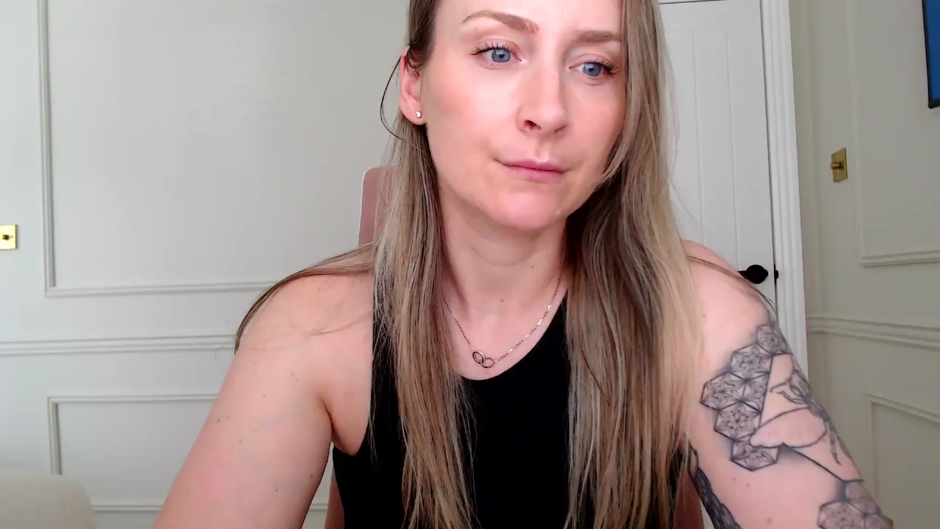 Gallery image thumbnail from Boob_Jiggler's myfreecams stream on, 06/25/2024, 13:28 image 1 of 20