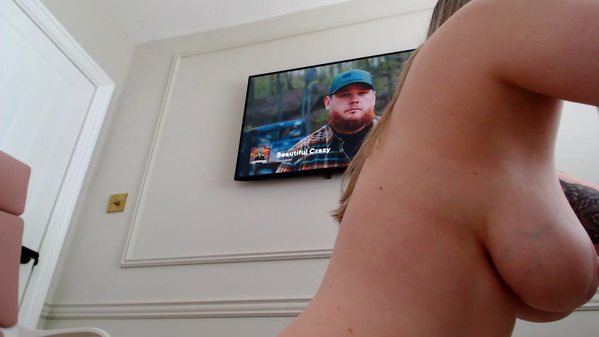 Gallery image thumbnail from Boob_Jiggler's myfreecams stream on, 06/27/2024, 13:16 image 16 of 20