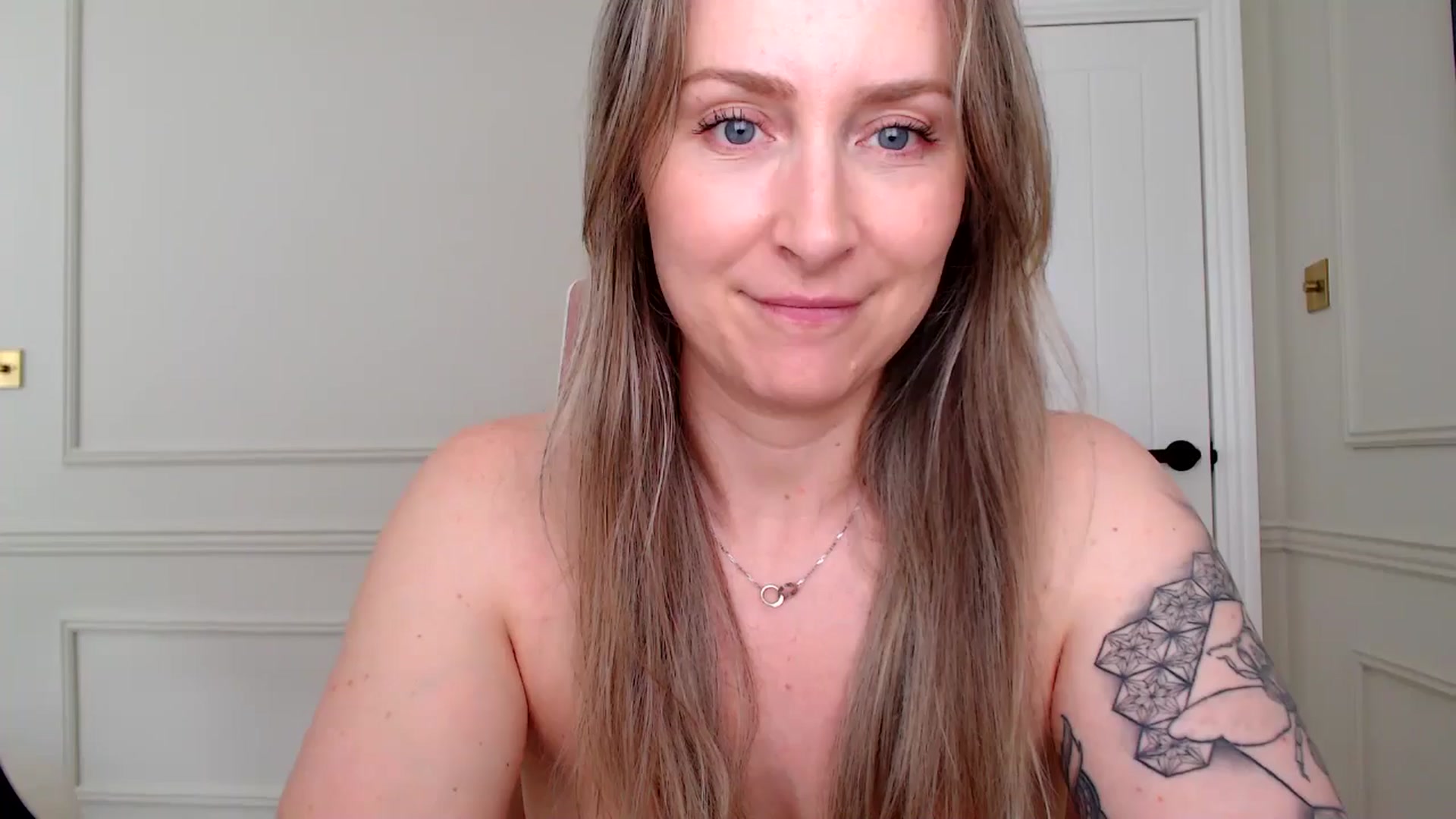 Gallery image thumbnail from Boob_Jiggler's myfreecams stream on, 06/30/2024, 13:05 image 19 of 20