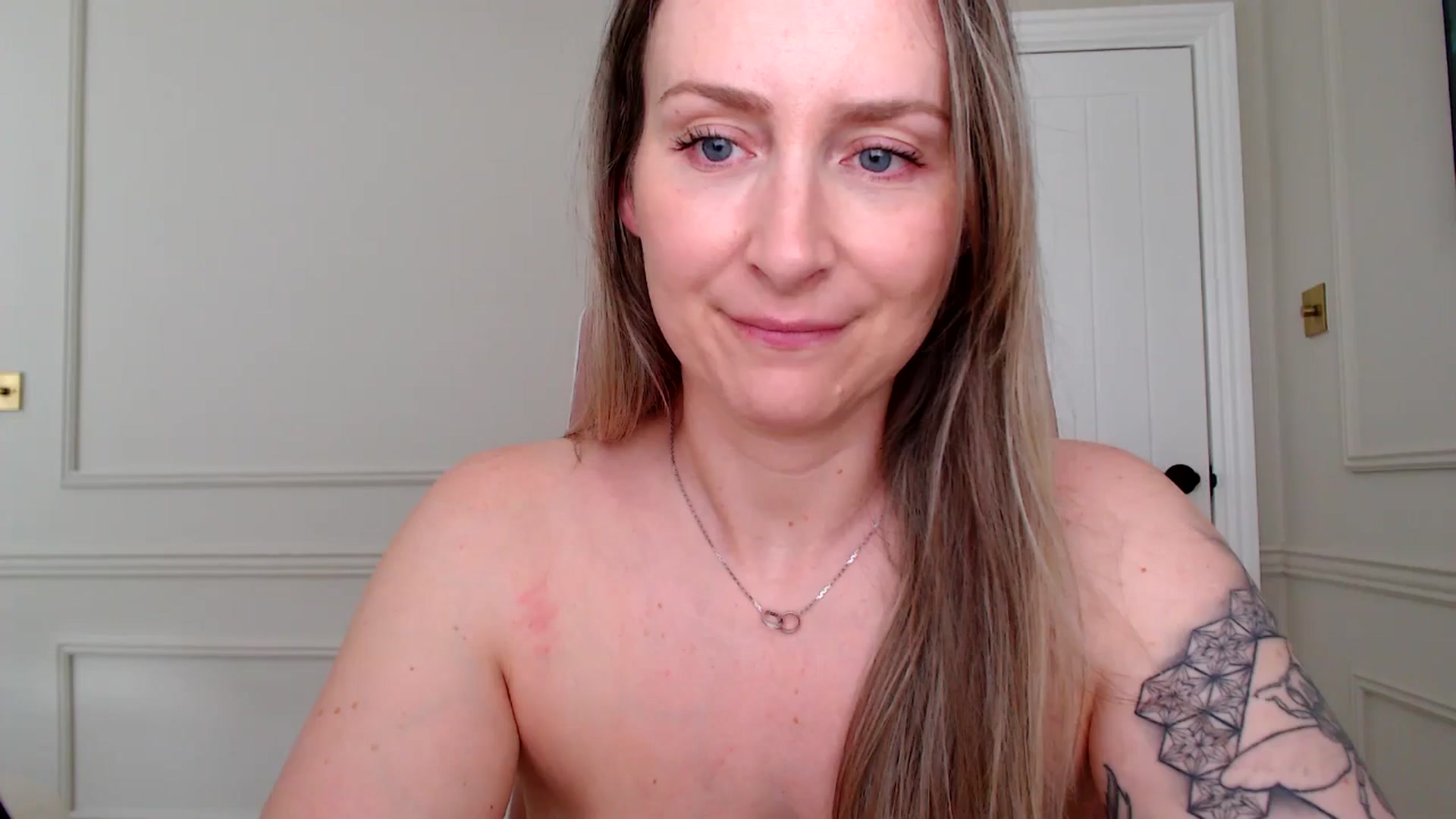 Gallery image thumbnail from Boob_Jiggler's myfreecams stream on, 06/30/2024, 13:05 image 16 of 20