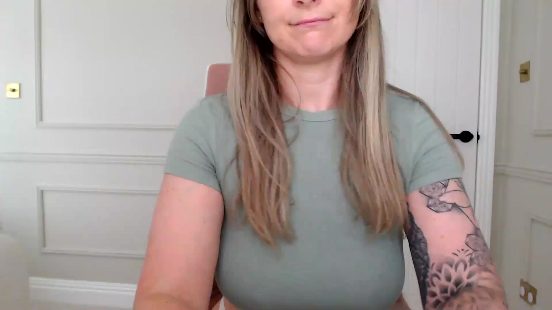 Gallery image thumbnail from Boob_Jiggler's myfreecams stream on, 07/12/2024, 13:38 image 5 of 20