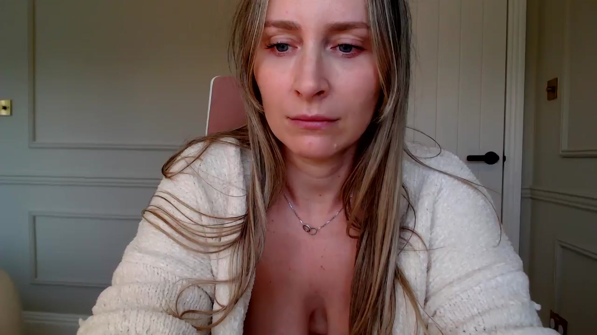 Gallery image thumbnail from Boob_Jiggler's myfreecams stream on, 10/08/2024, 14:02 image 16 of 20