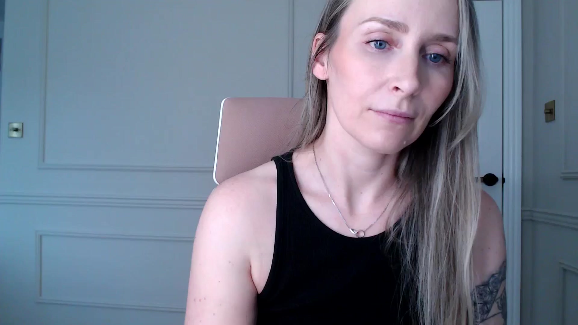Gallery image thumbnail from Boob_Jiggler's myfreecams stream on, 12/12/2024, 14:50 image 1 of 20