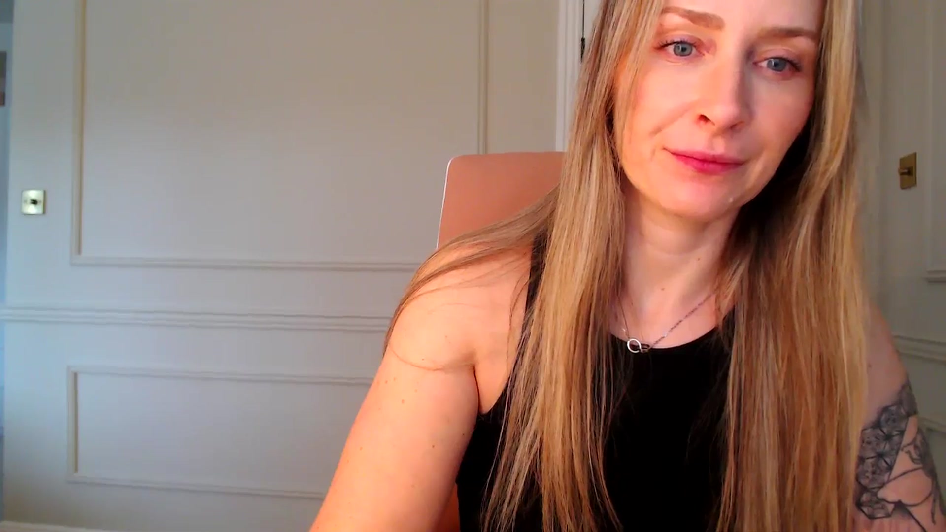 Gallery image thumbnail from Boob_Jiggler's myfreecams stream on, 12/15/2024, 14:01 image 6 of 20