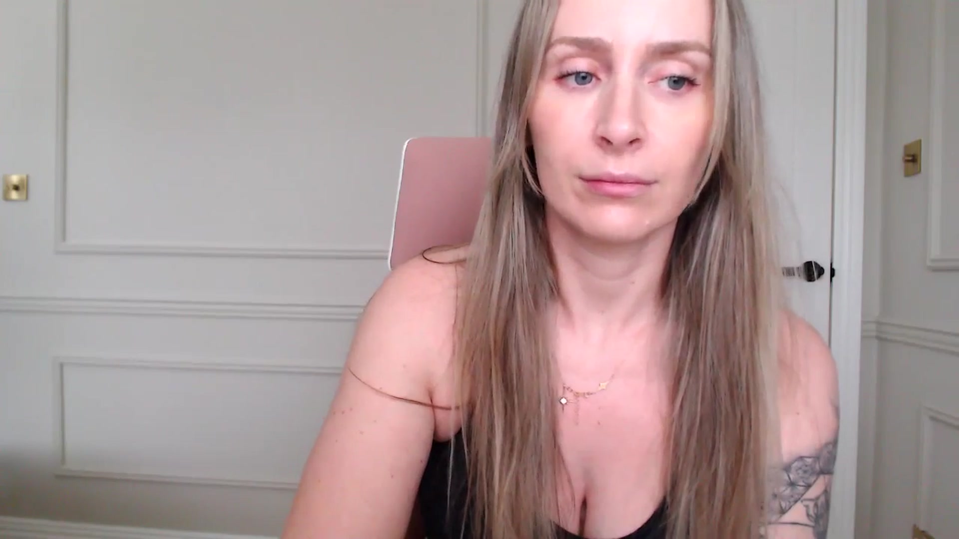 Gallery image thumbnail from Boob_Jiggler's myfreecams stream on, 12/27/2024, 16:04 image 7 of 20