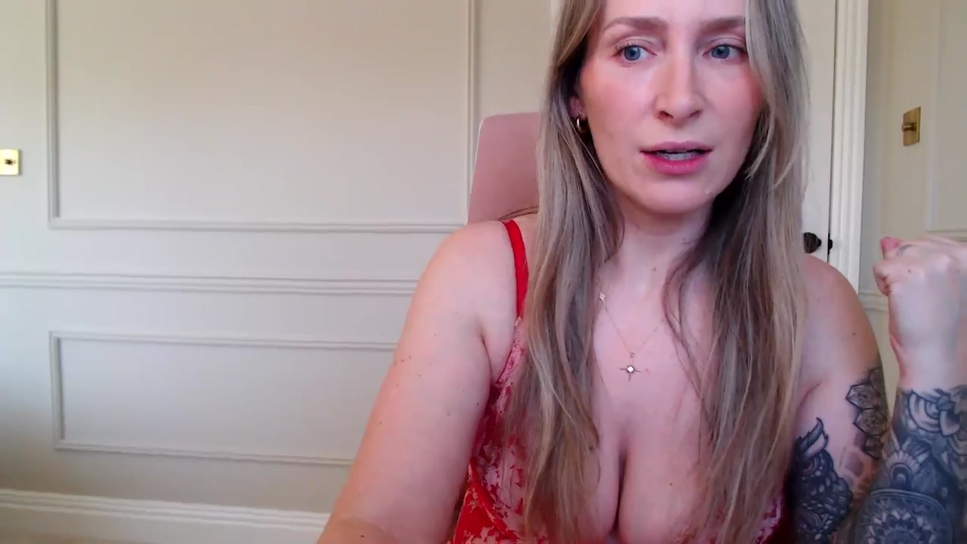 Gallery image thumbnail from Boob_Jiggler's myfreecams stream on, 12/30/2024, 16:26 image 9 of 20