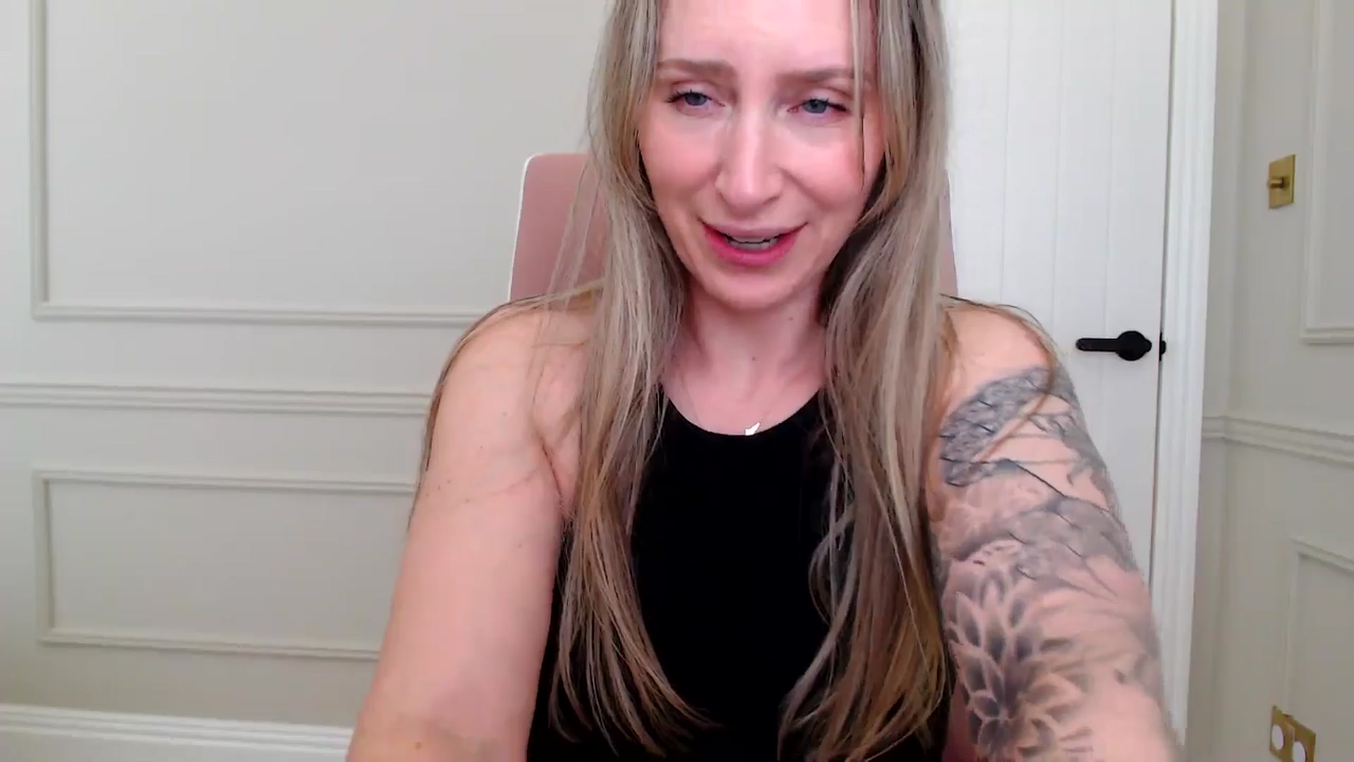 Gallery image thumbnail from Boob_Jiggler's myfreecams stream on, 03/26/2025, 15:07 image 3 of 20