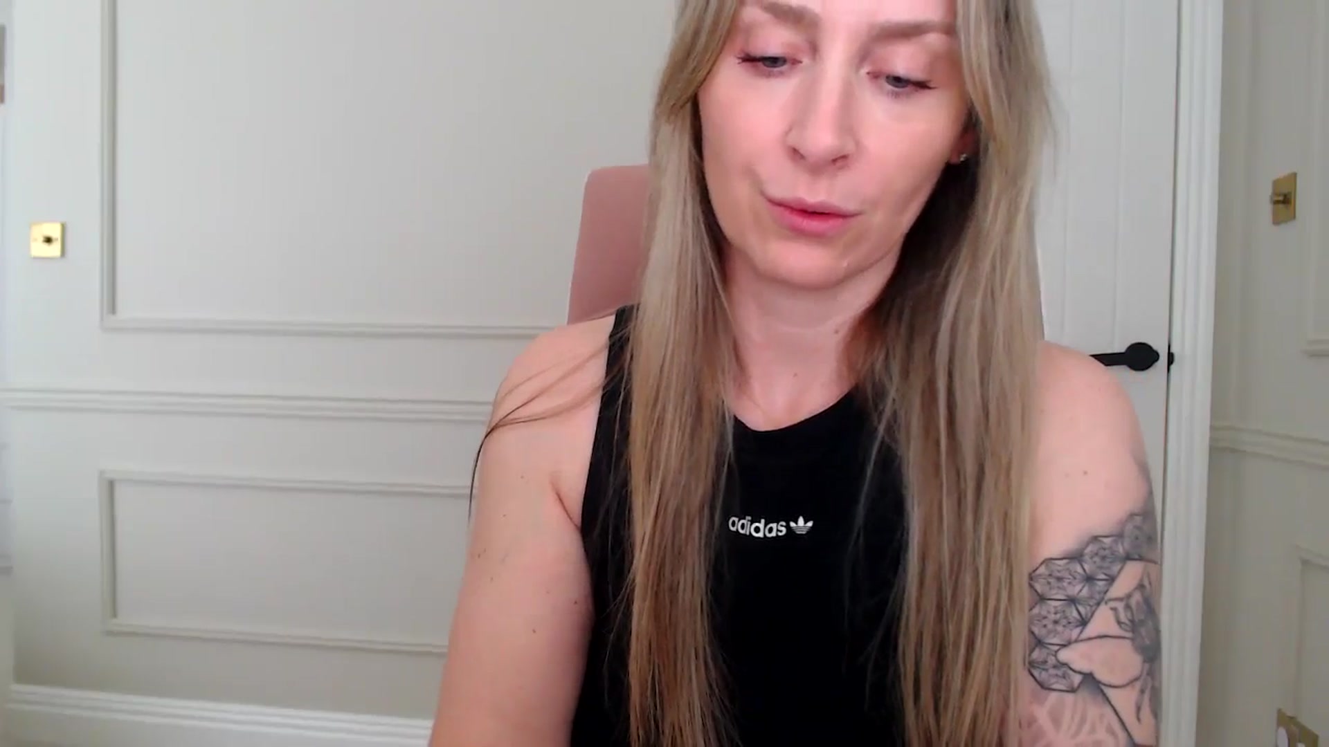 Gallery image thumbnail from Boob_Jiggler's myfreecams stream on, 03/29/2025, 16:42 image 15 of 20