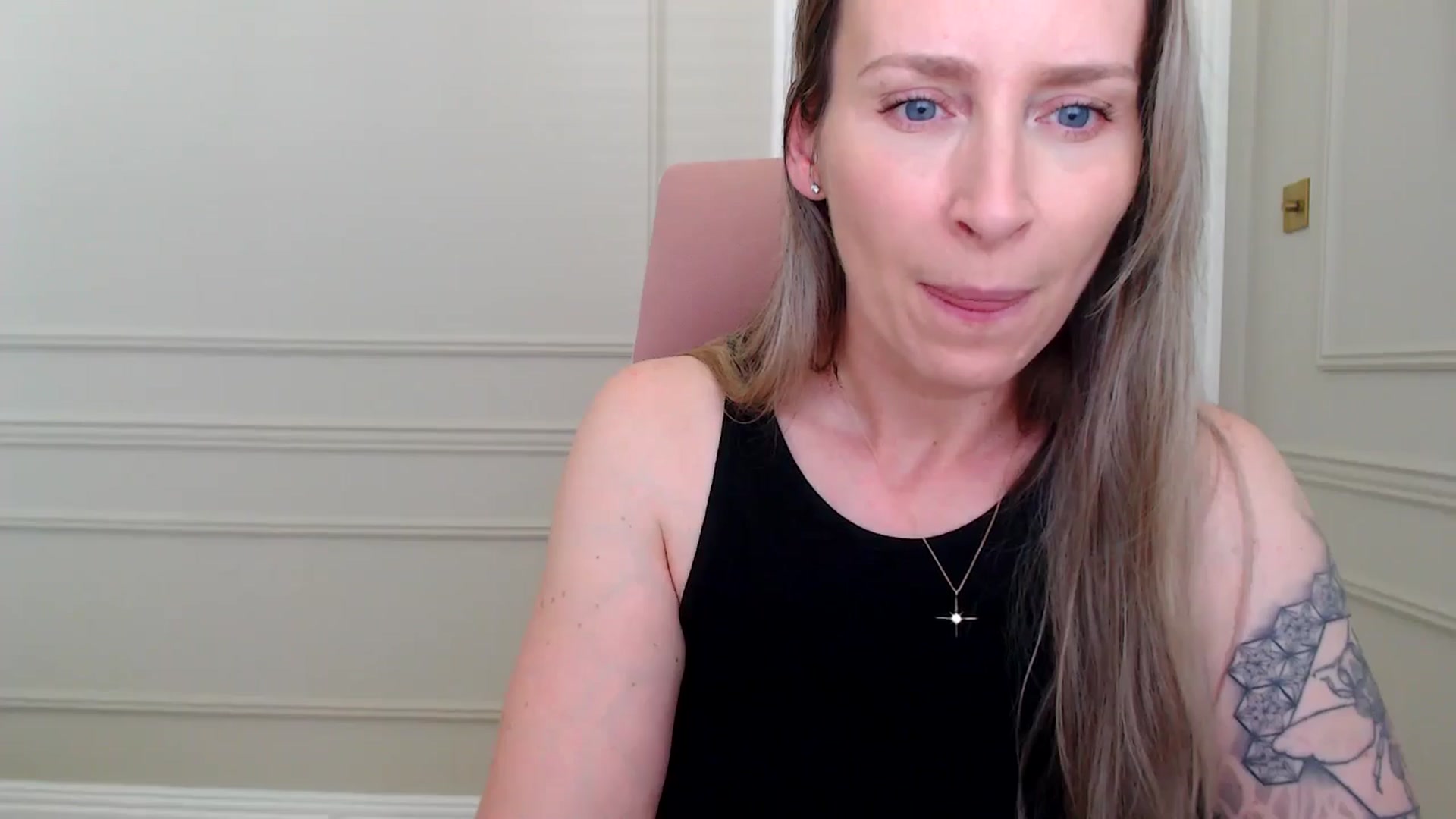 Gallery image thumbnail from Boob_Jiggler's myfreecams stream on, 04/30/2025, 12:04 image 11 of 20