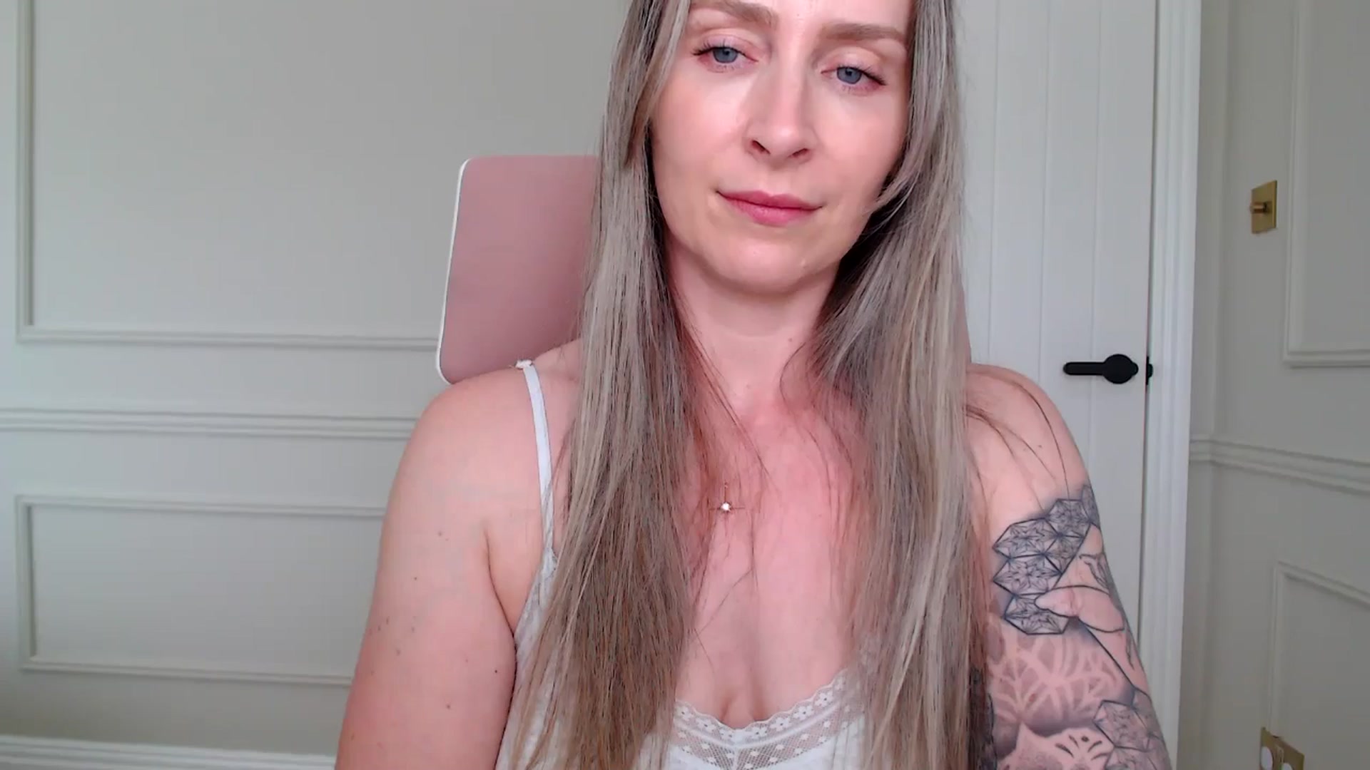 Gallery image thumbnail from Boob_Jiggler's myfreecams stream on, 05/18/2025, 15:20 image 20 of 20