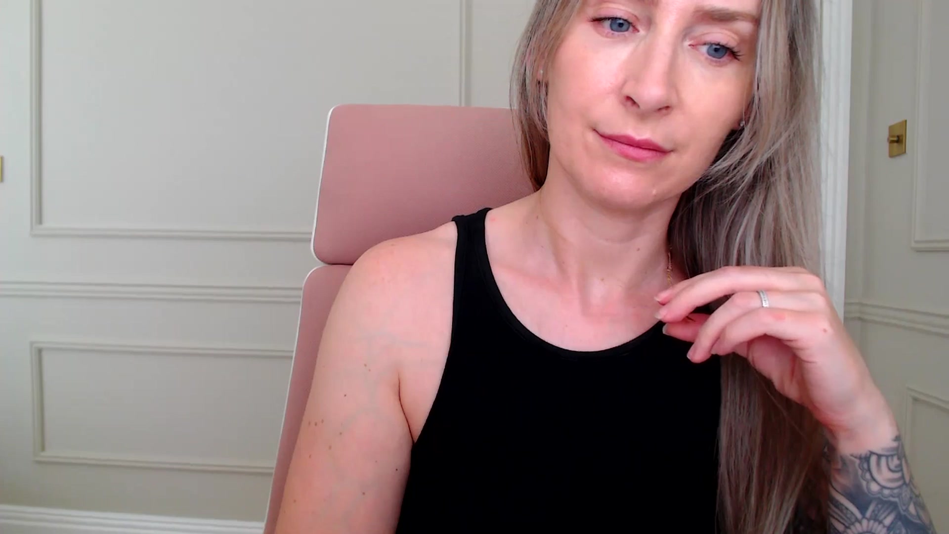 Gallery image thumbnail from Boob_Jiggler's myfreecams stream on, 06/13/2025, 13:29 image 5 of 20