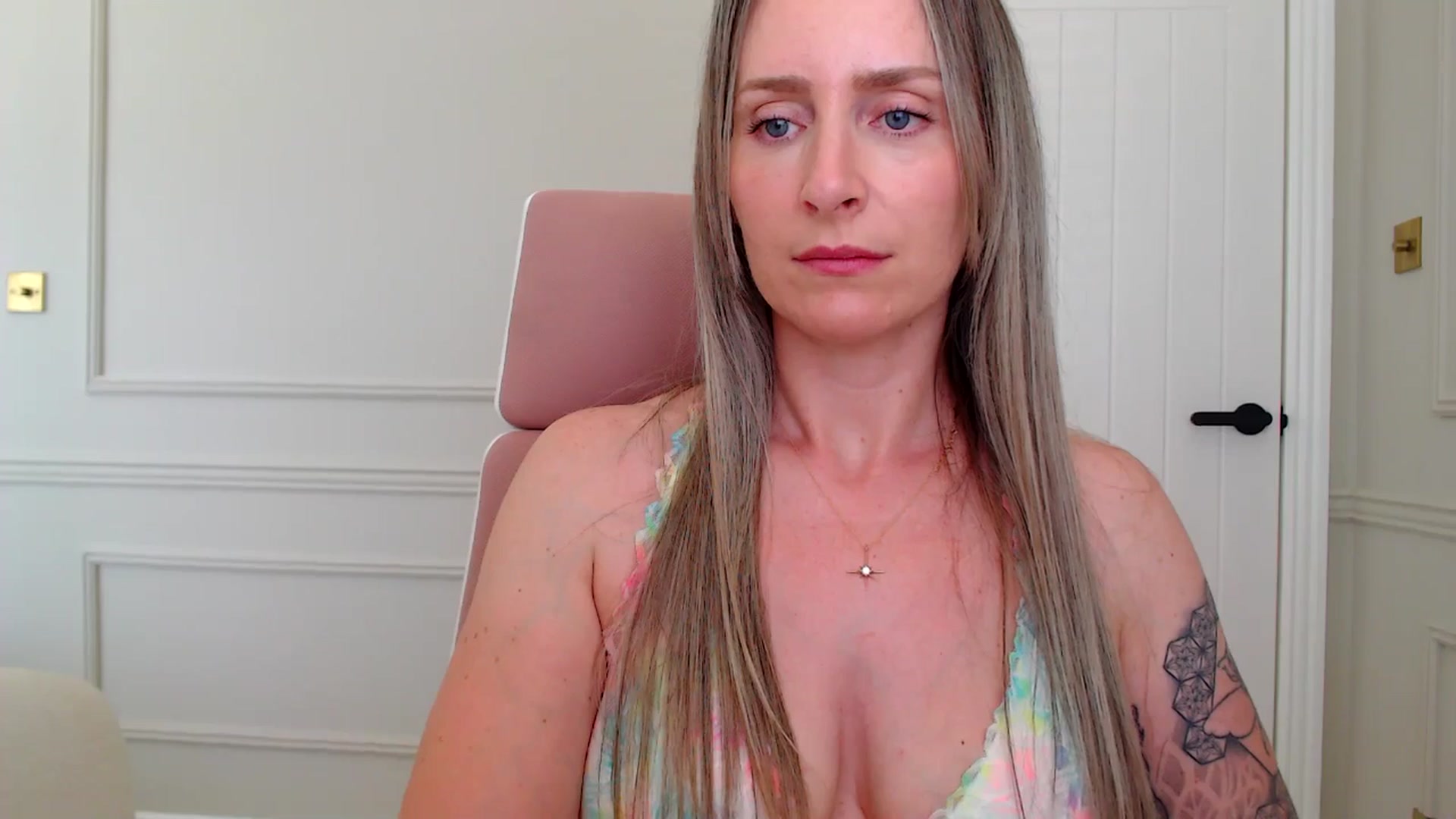 Gallery image thumbnail from Boob_Jiggler's myfreecams stream on, 06/18/2025, 13:32 image 20 of 20