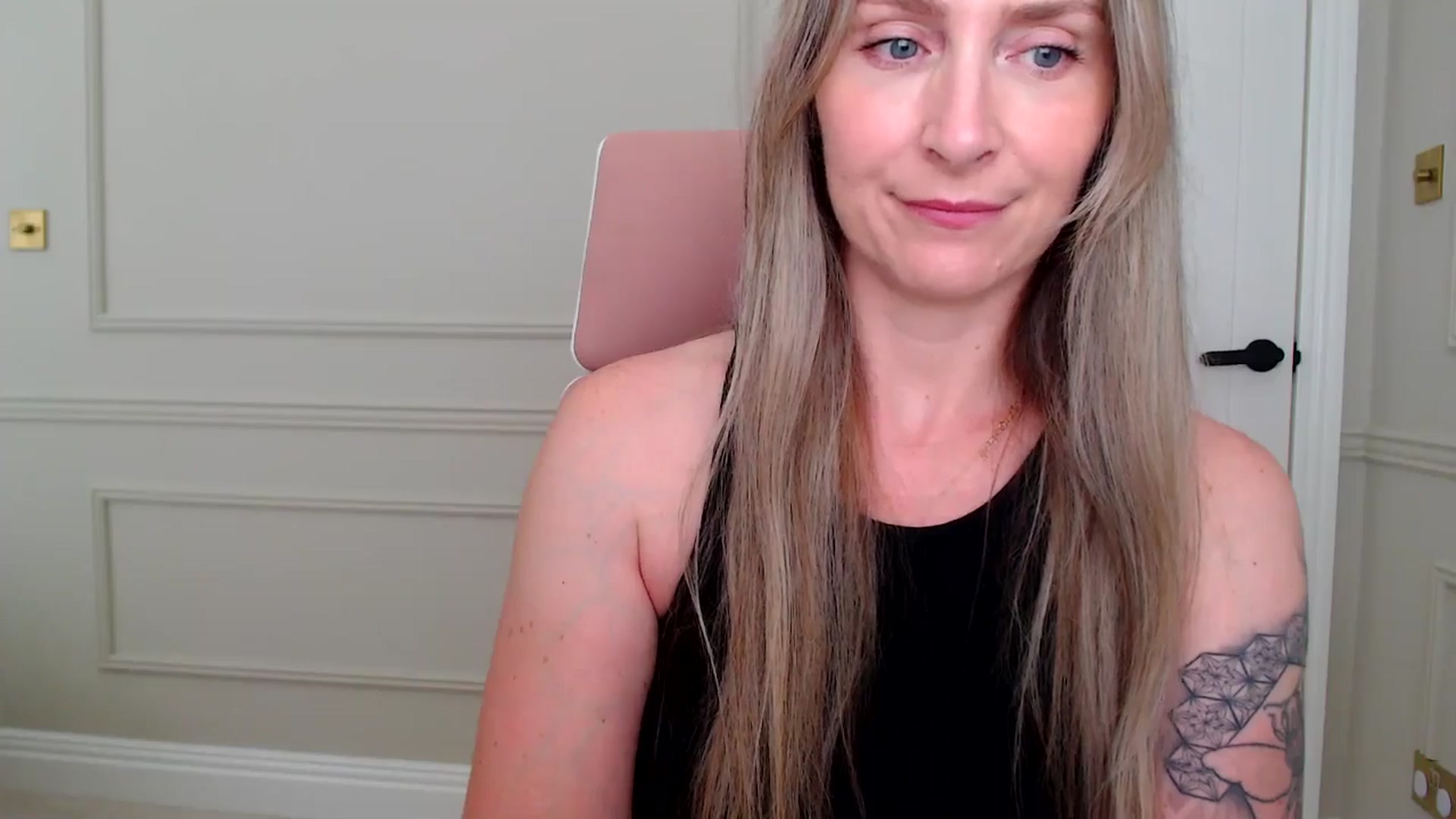Gallery image thumbnail from Boob_Jiggler's myfreecams stream on, 06/20/2025, 13:49 image 5 of 20