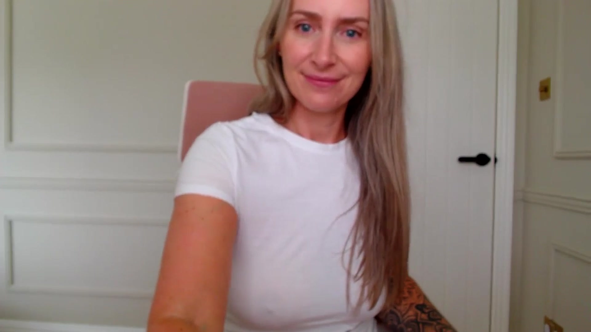 Gallery image thumbnail from Boob_Jiggler's myfreecams stream on, 09/10/2025, 13:04 image 18 of 20