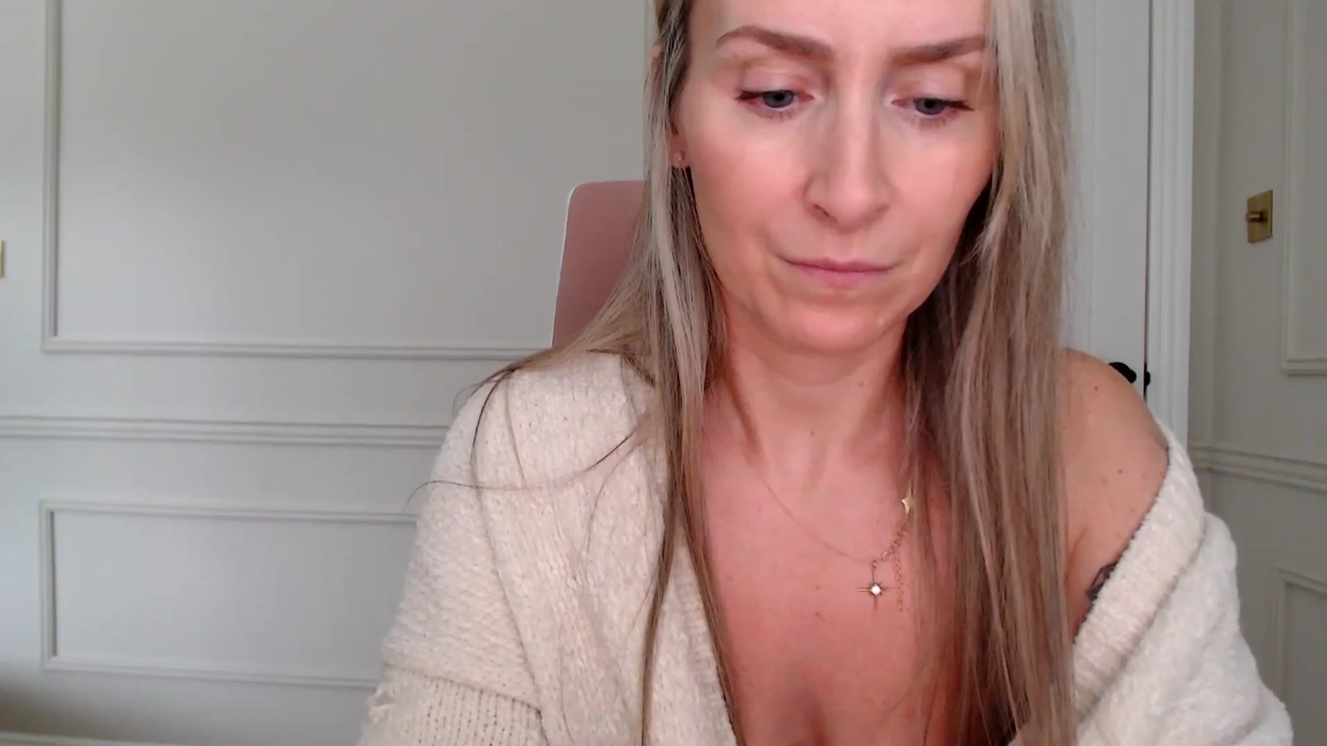 Gallery image thumbnail from Boob_Jiggler's myfreecams stream on, 10/13/2025, 13:37 image 19 of 20