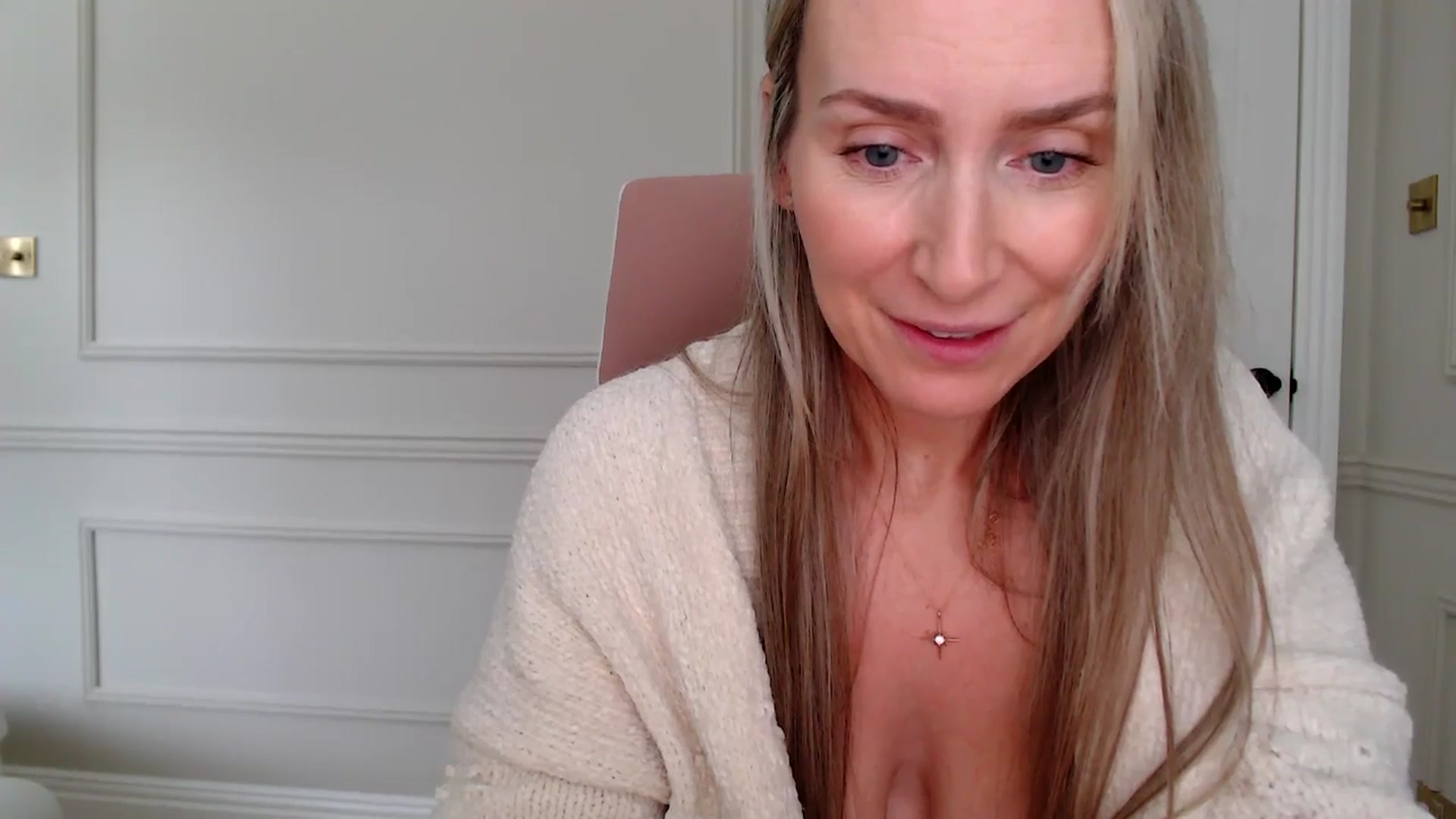 Gallery image thumbnail from Boob_Jiggler's myfreecams stream on, 10/13/2025, 13:37 image 16 of 20