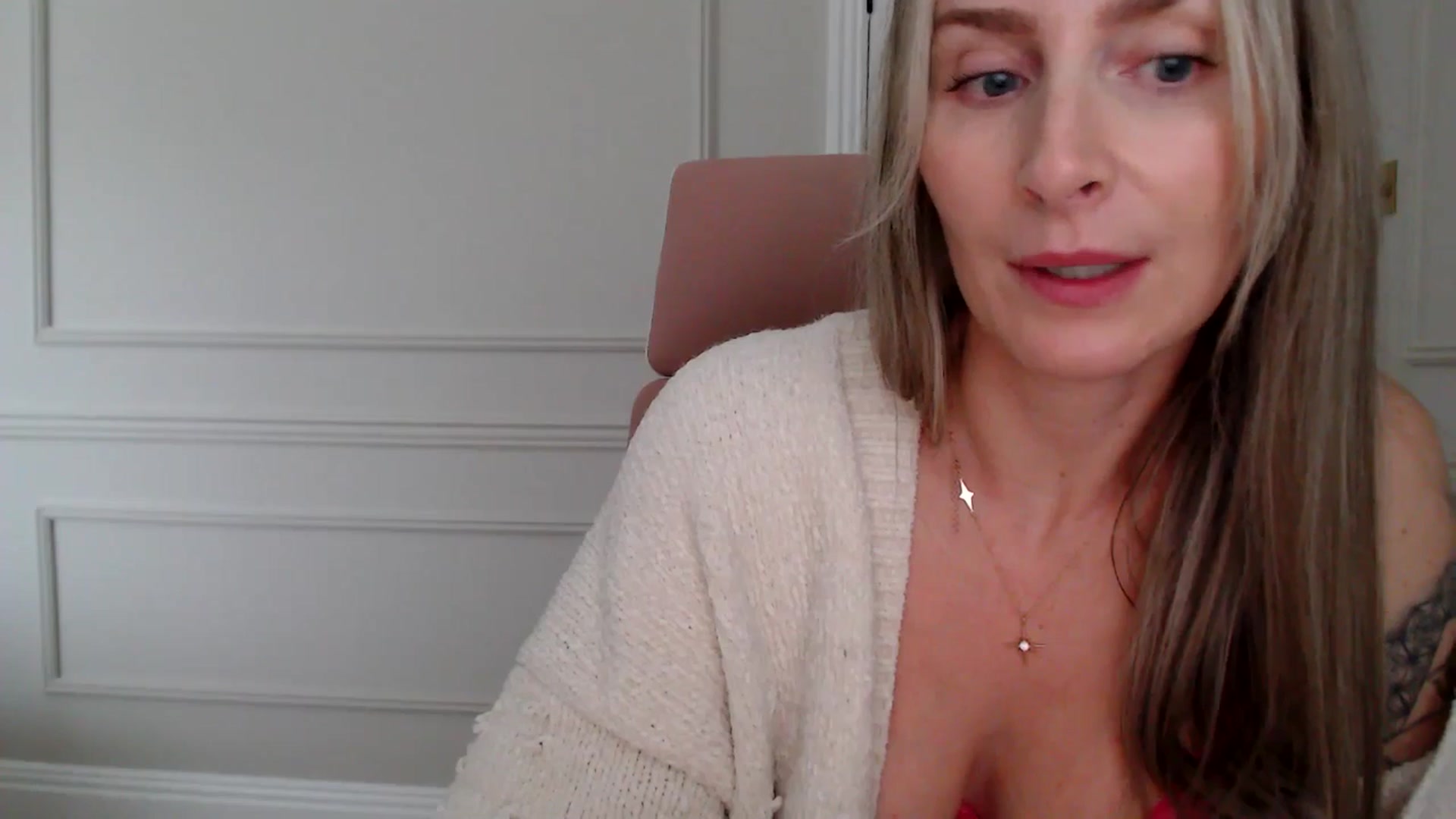 Gallery image thumbnail from Boob_Jiggler's myfreecams stream on, 10/14/2025, 14:01 image 14 of 20