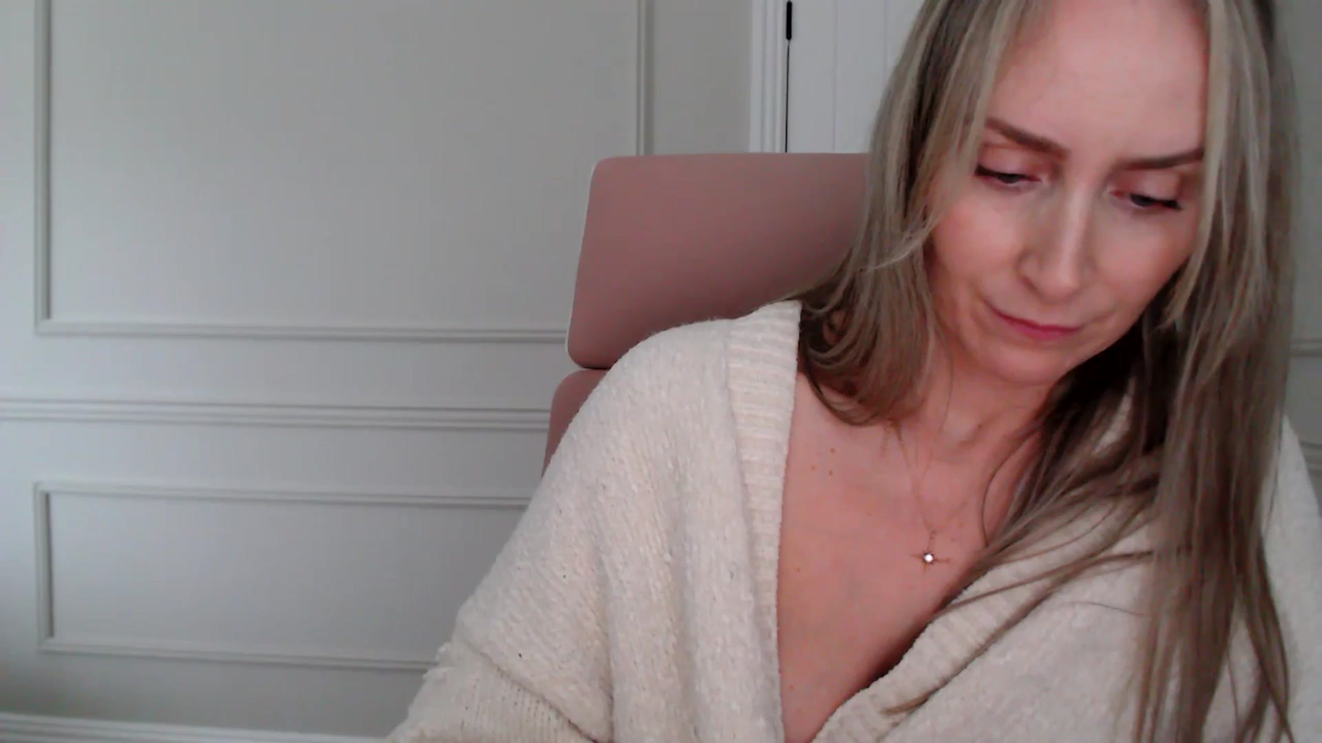Gallery image thumbnail from Boob_Jiggler's myfreecams stream on, 10/14/2025, 14:01 image 20 of 20
