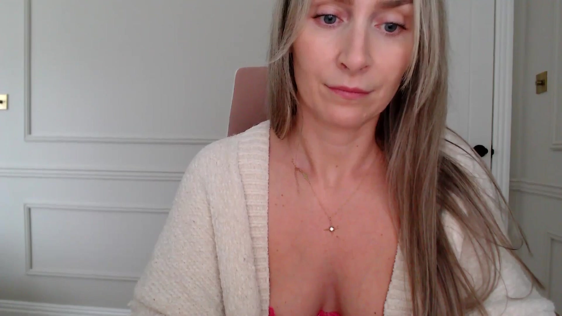 Gallery image thumbnail from Boob_Jiggler's myfreecams stream on, 10/14/2025, 14:01 image 8 of 20