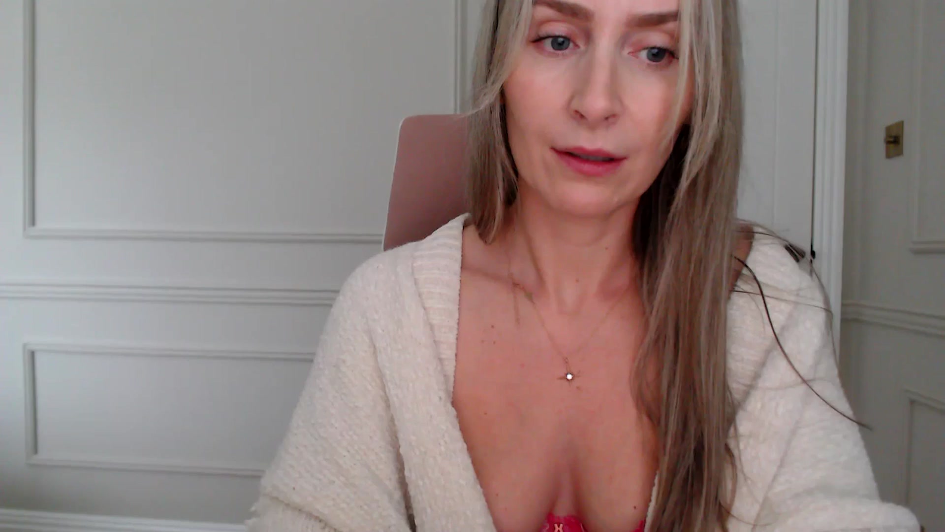Gallery image thumbnail from Boob_Jiggler's myfreecams stream on, 10/14/2025, 14:01 image 11 of 20