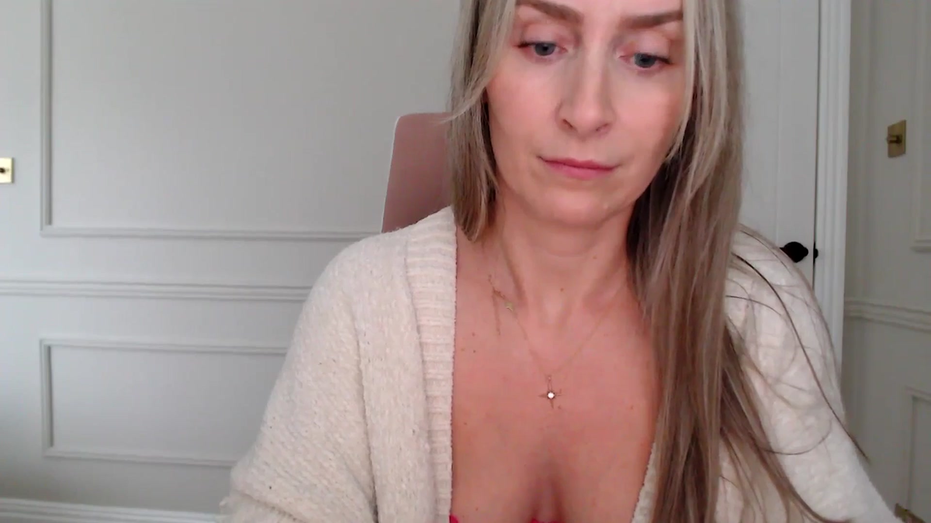 Gallery image thumbnail from Boob_Jiggler's myfreecams stream on, 10/14/2025, 14:01 image 9 of 20