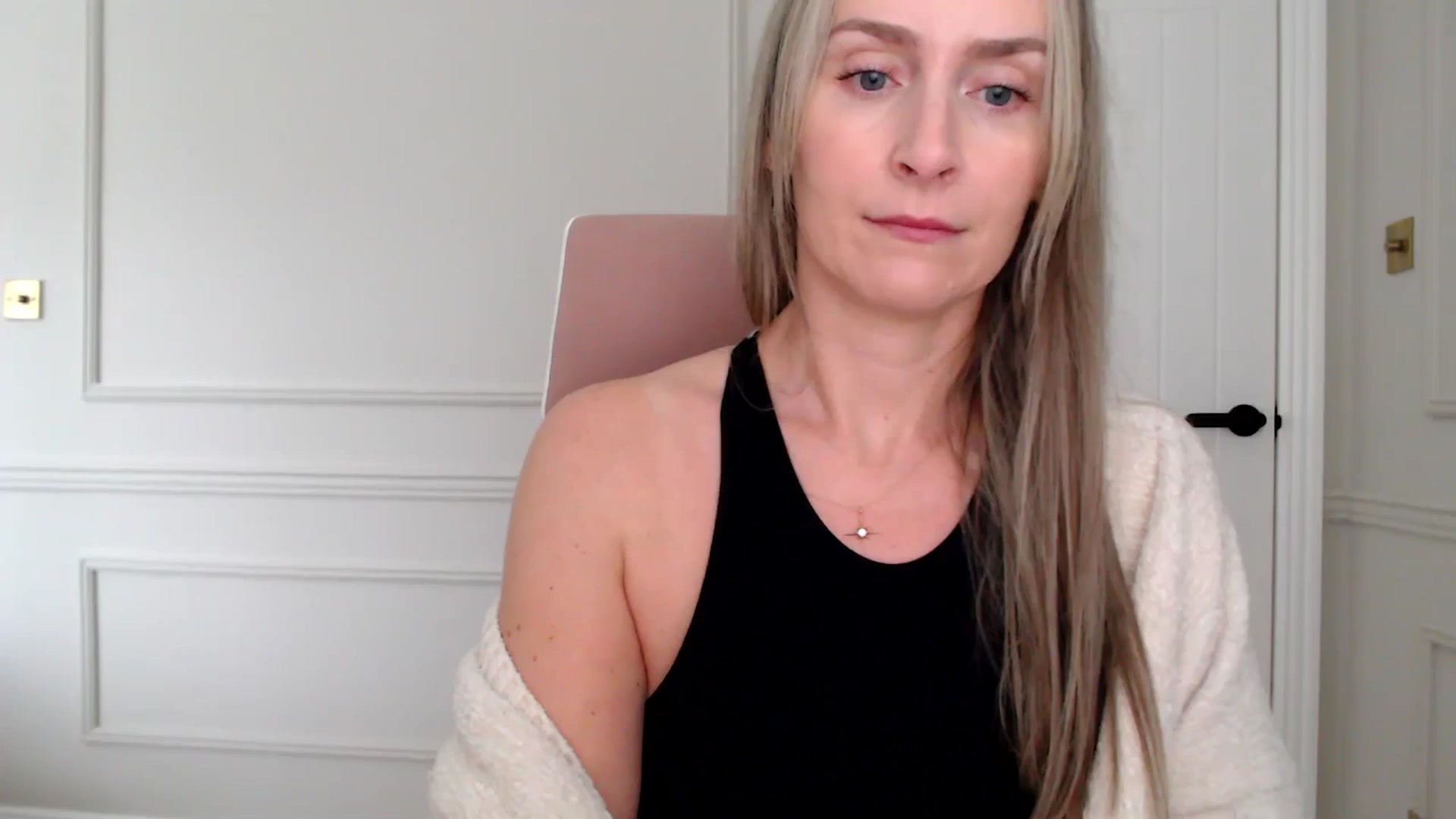 Gallery image thumbnail from Boob_Jiggler's myfreecams stream on, 10/15/2025, 13:02 image 18 of 20