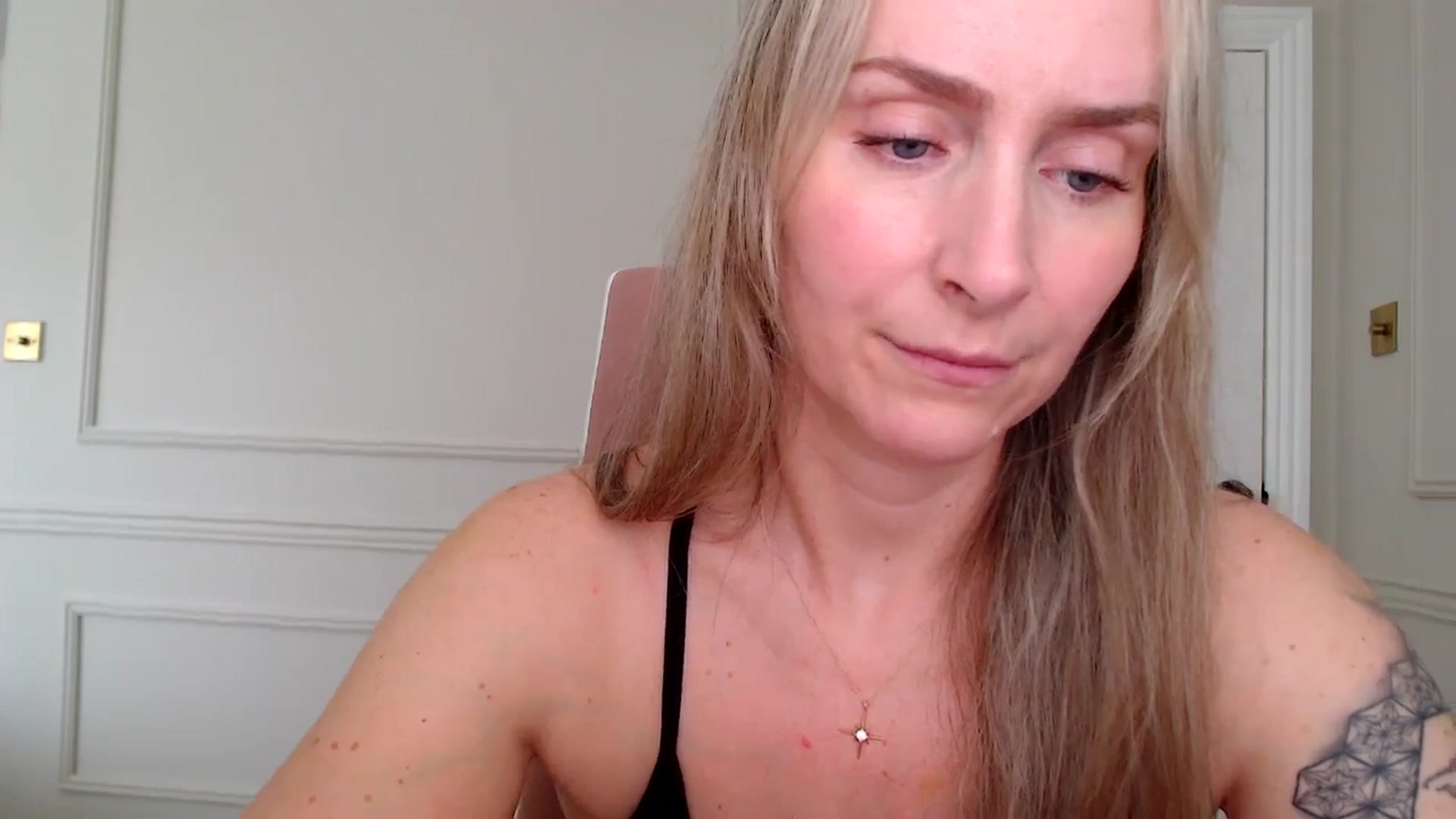 Gallery image thumbnail from Boob_Jiggler's myfreecams stream on, 11/06/2025, 14:31 image 18 of 20