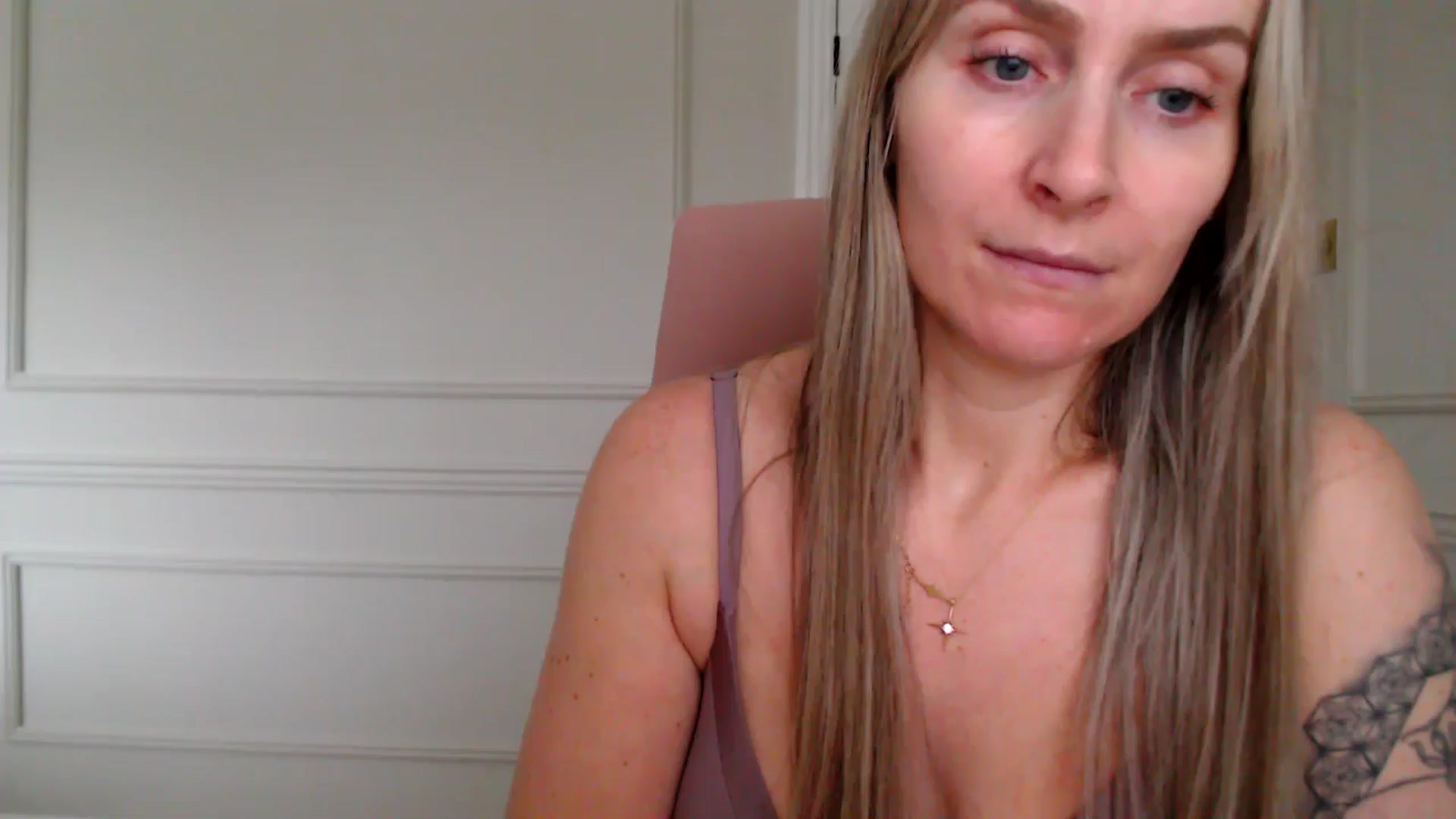 Gallery image thumbnail from Boob_Jiggler's myfreecams stream on, 11/10/2025, 14:41 image 1 of 20