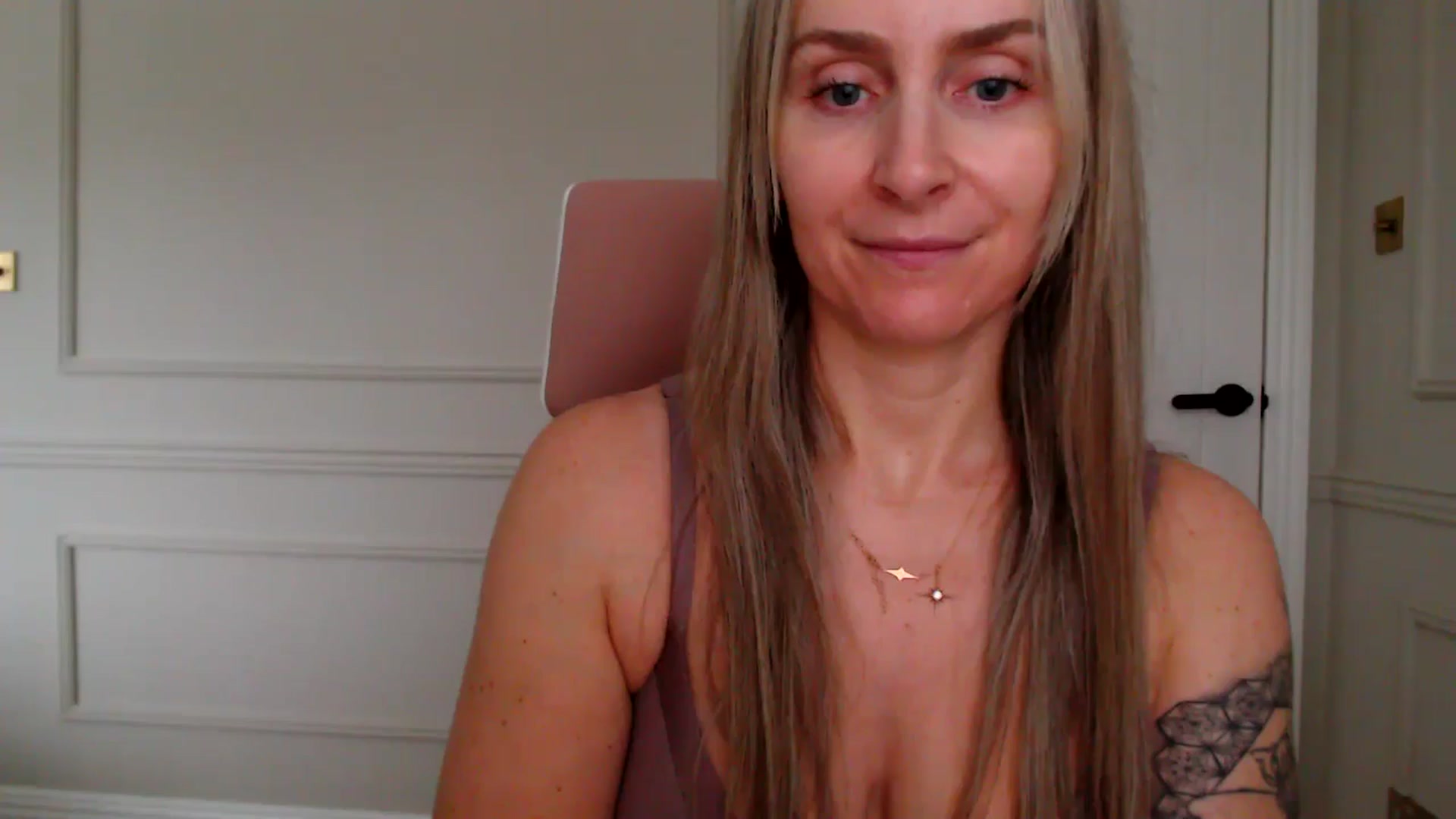 Gallery image thumbnail from Boob_Jiggler's myfreecams stream on, 11/10/2025, 14:41 image 6 of 20