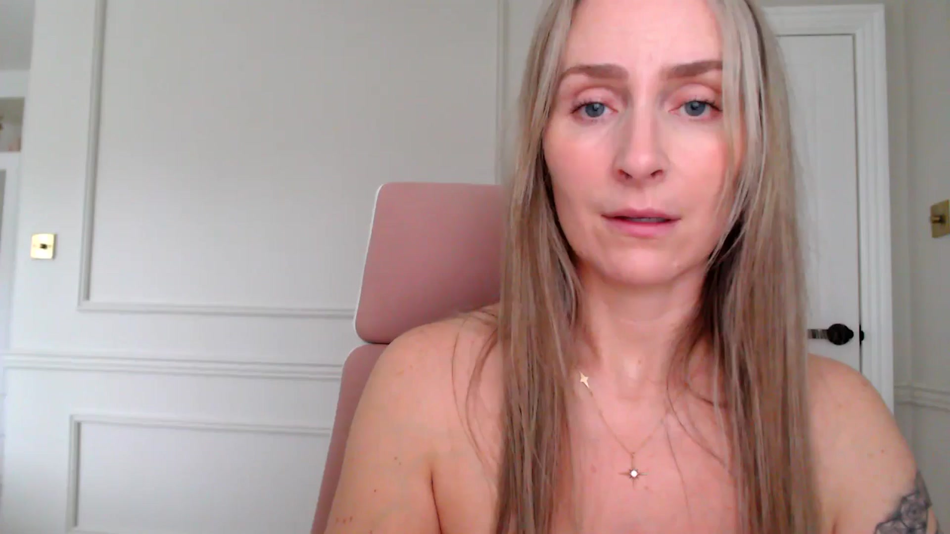 Gallery image thumbnail from Boob_Jiggler's myfreecams stream on, 11/11/2025, 14:33 image 17 of 20