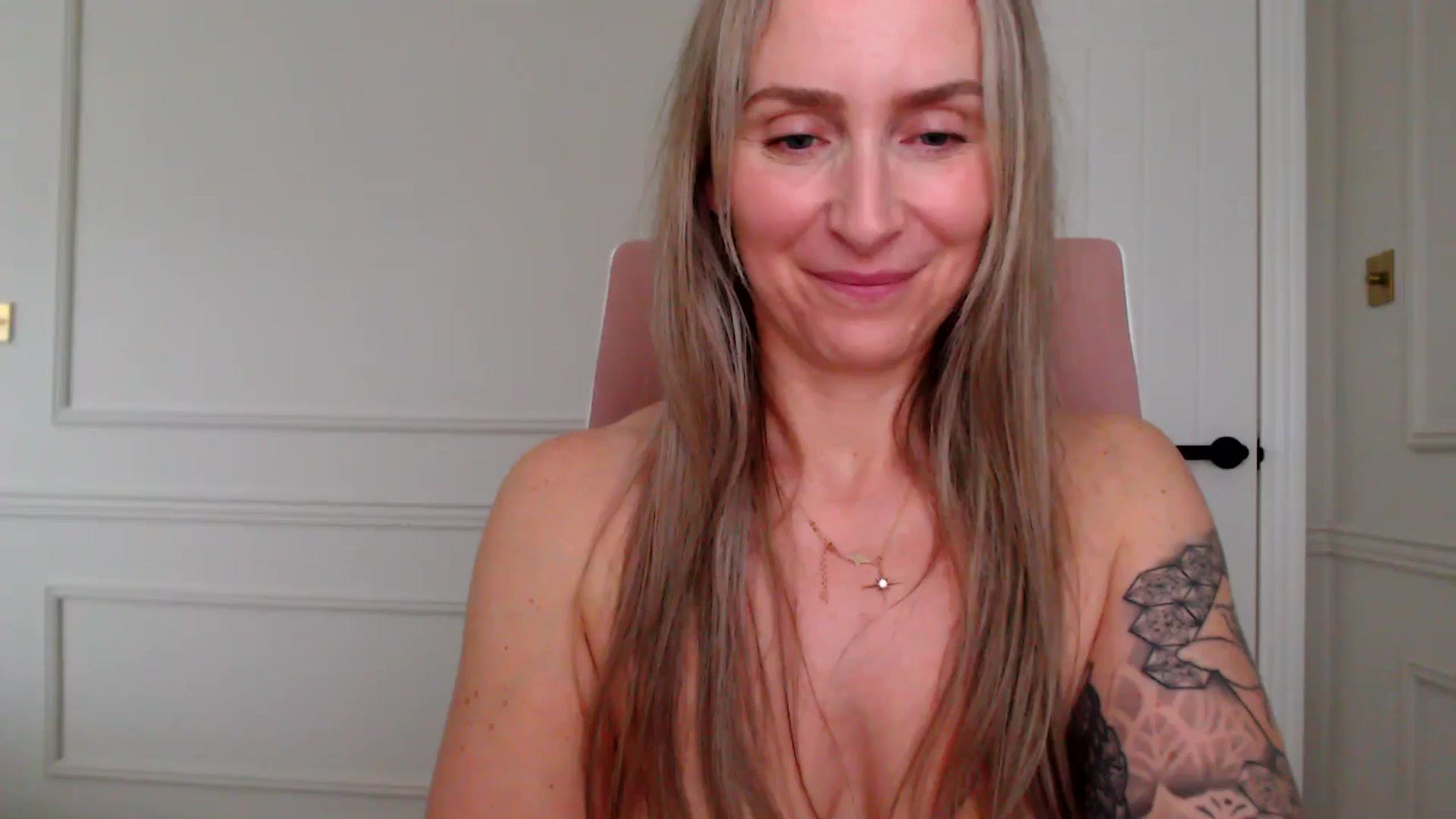 Gallery image thumbnail from Boob_Jiggler's myfreecams stream on, 11/12/2025, 14:55 image 14 of 20