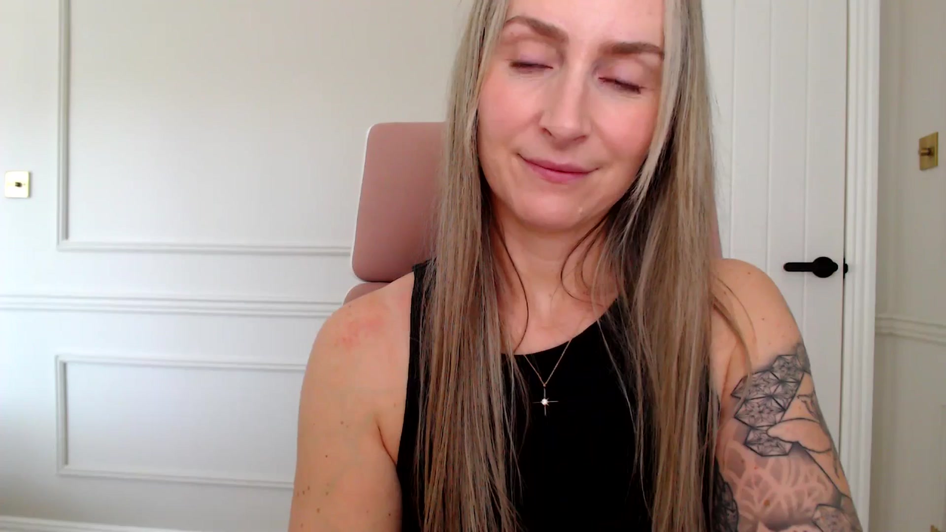 Gallery image thumbnail from Boob_Jiggler's myfreecams stream on, 11/13/2025, 14:21 image 12 of 20