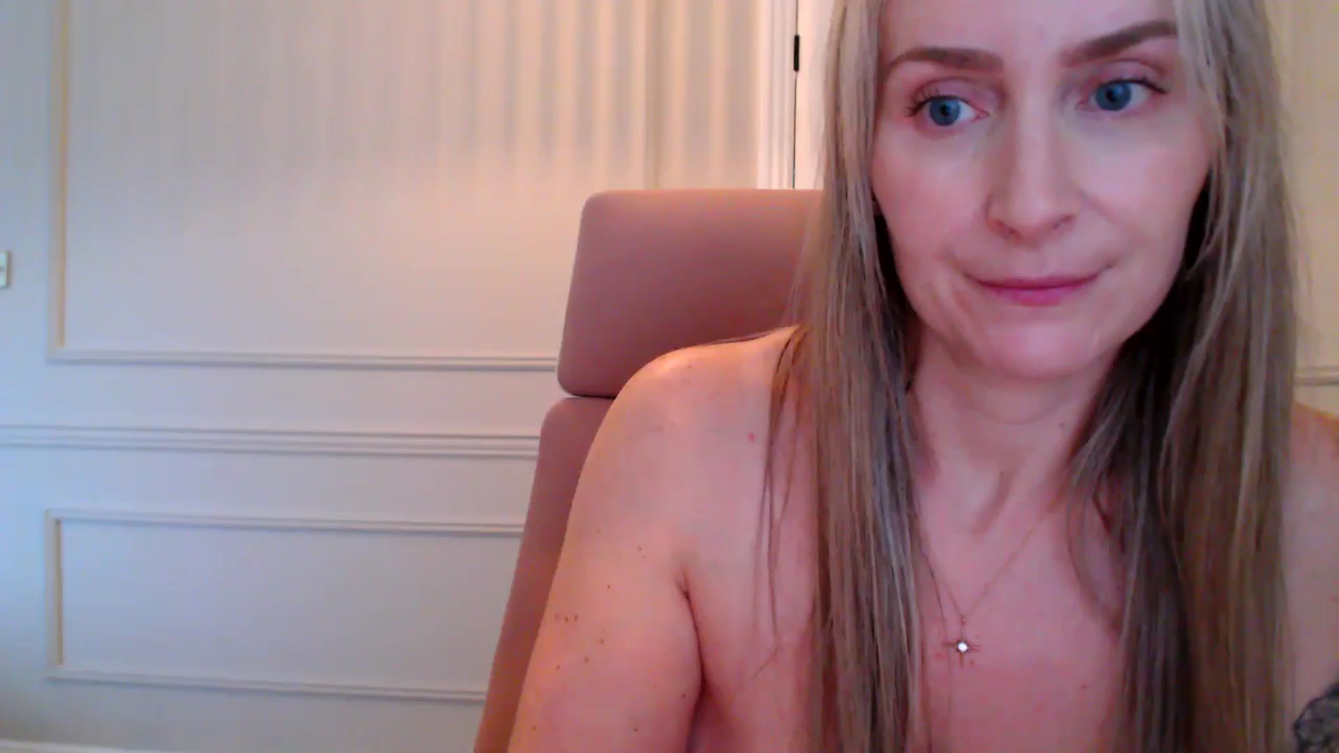 Gallery image thumbnail from Boob_Jiggler's myfreecams stream on, 11/14/2025, 14:54 image 9 of 20