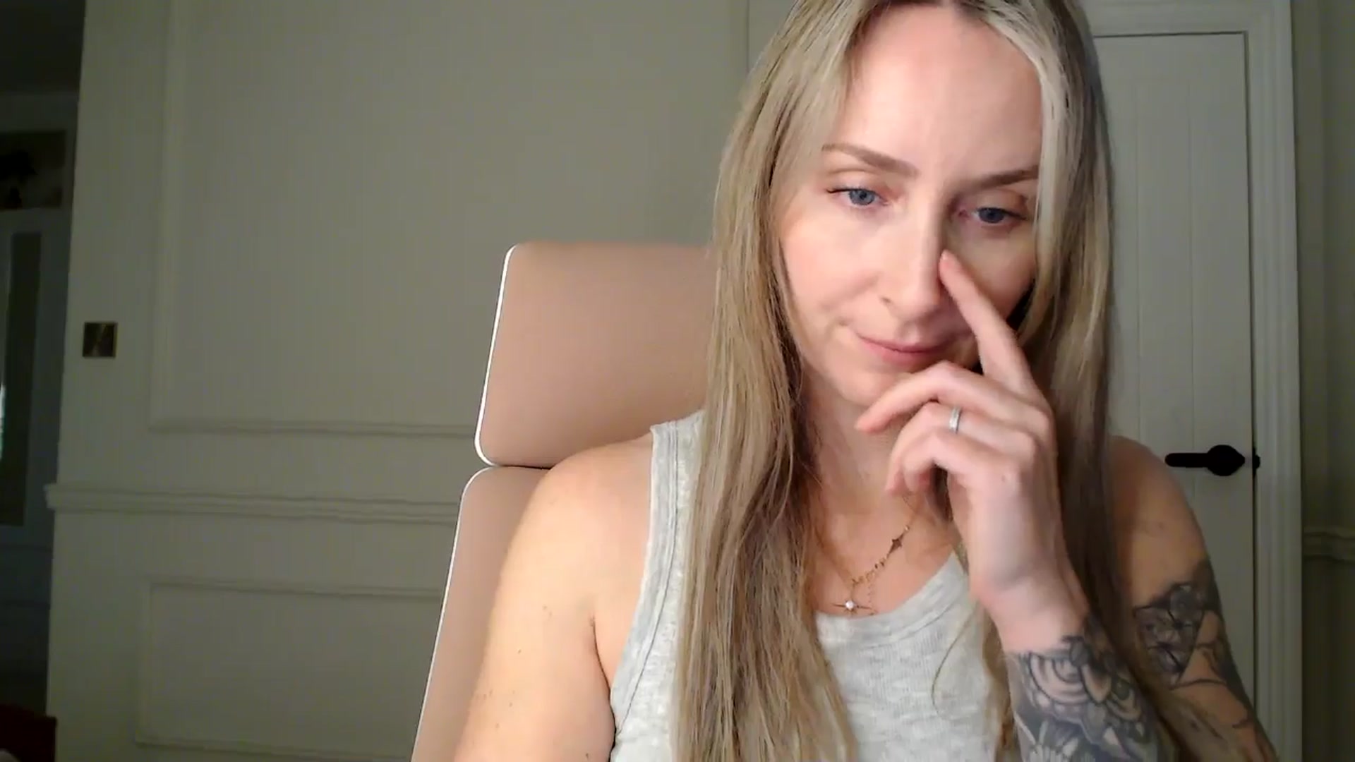 Gallery image thumbnail from Boob_Jiggler's myfreecams stream on, 11/29/2025, 16:31 image 18 of 20