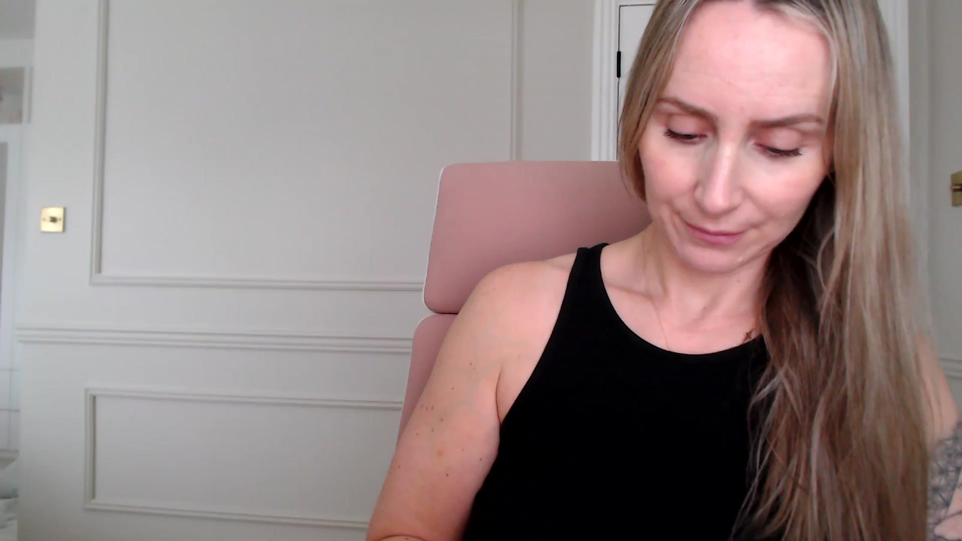 Gallery image thumbnail from Boob_Jiggler's myfreecams stream on, 12/10/2025, 14:51 image 1 of 20