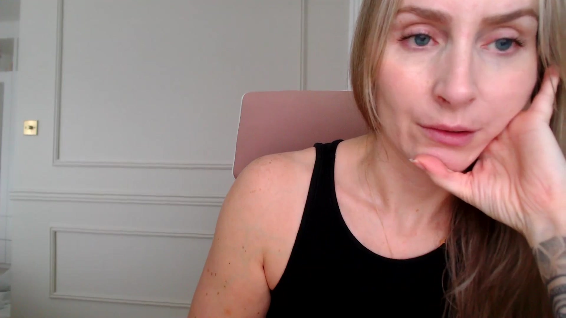 Gallery image thumbnail from Boob_Jiggler's myfreecams stream on, 12/10/2025, 14:51 image 3 of 20