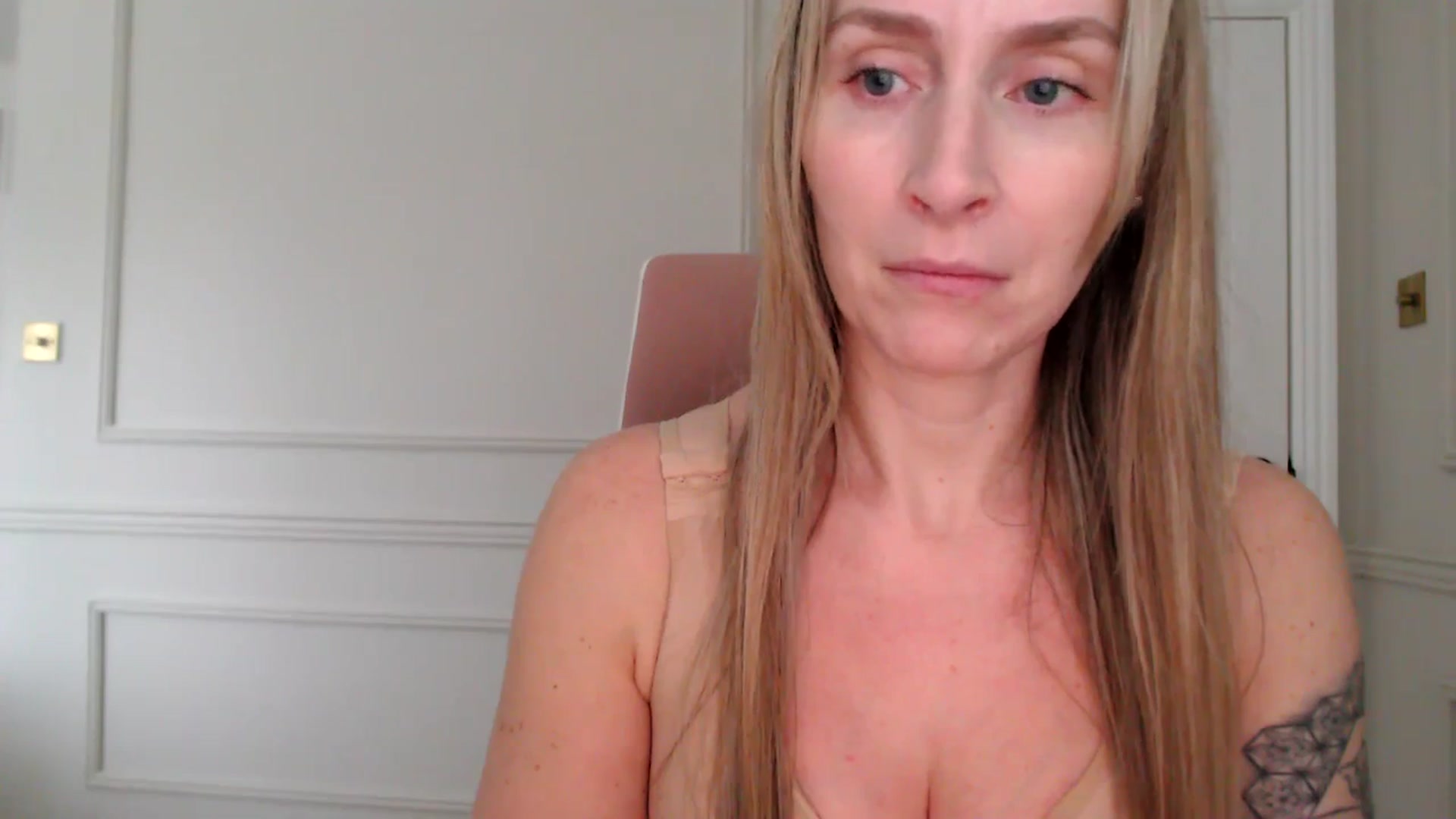 Gallery image thumbnail from Boob_Jiggler's myfreecams stream on, 02/22/2026, 16:37 image 18 of 20