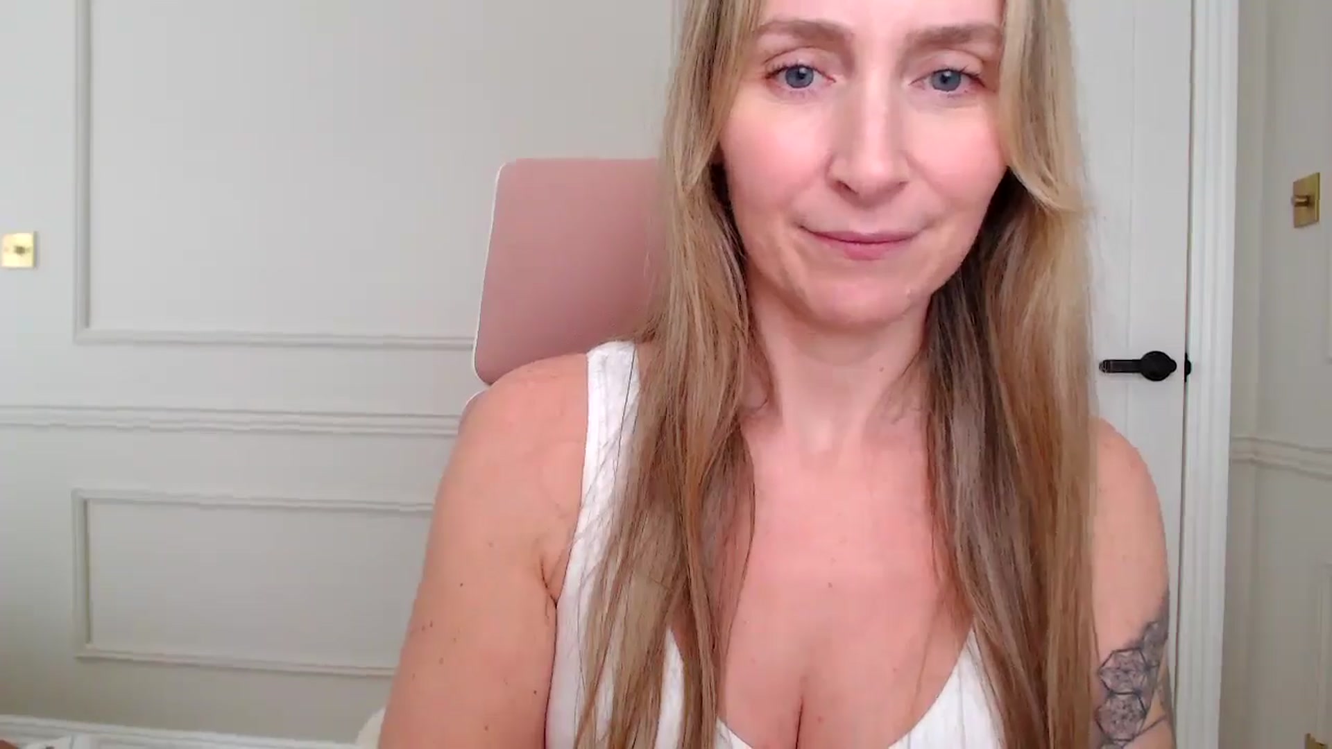 Gallery image thumbnail from Boob_Jiggler's myfreecams stream on, 03/11/2026, 14:57 image 19 of 20